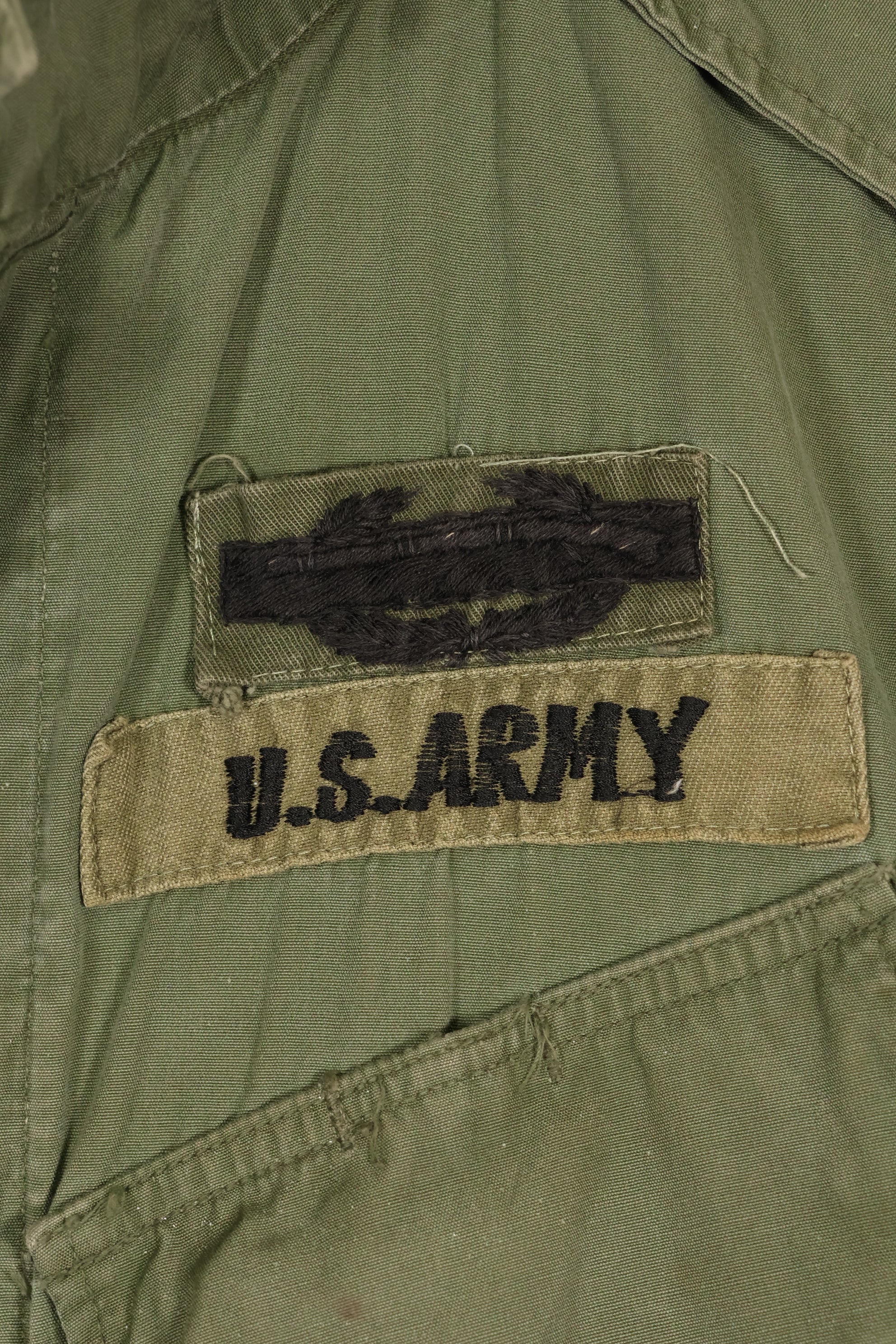 估计大约 1965 年 S-L 第 25 步兵师第 2 款丛林疲劳夹克，带补丁，使用过。
