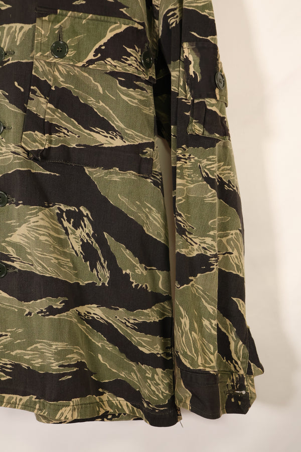 Mid-1960s US-L Okinawa Tiger Pattern Tiger Stripe US-Cut Shirt, Used