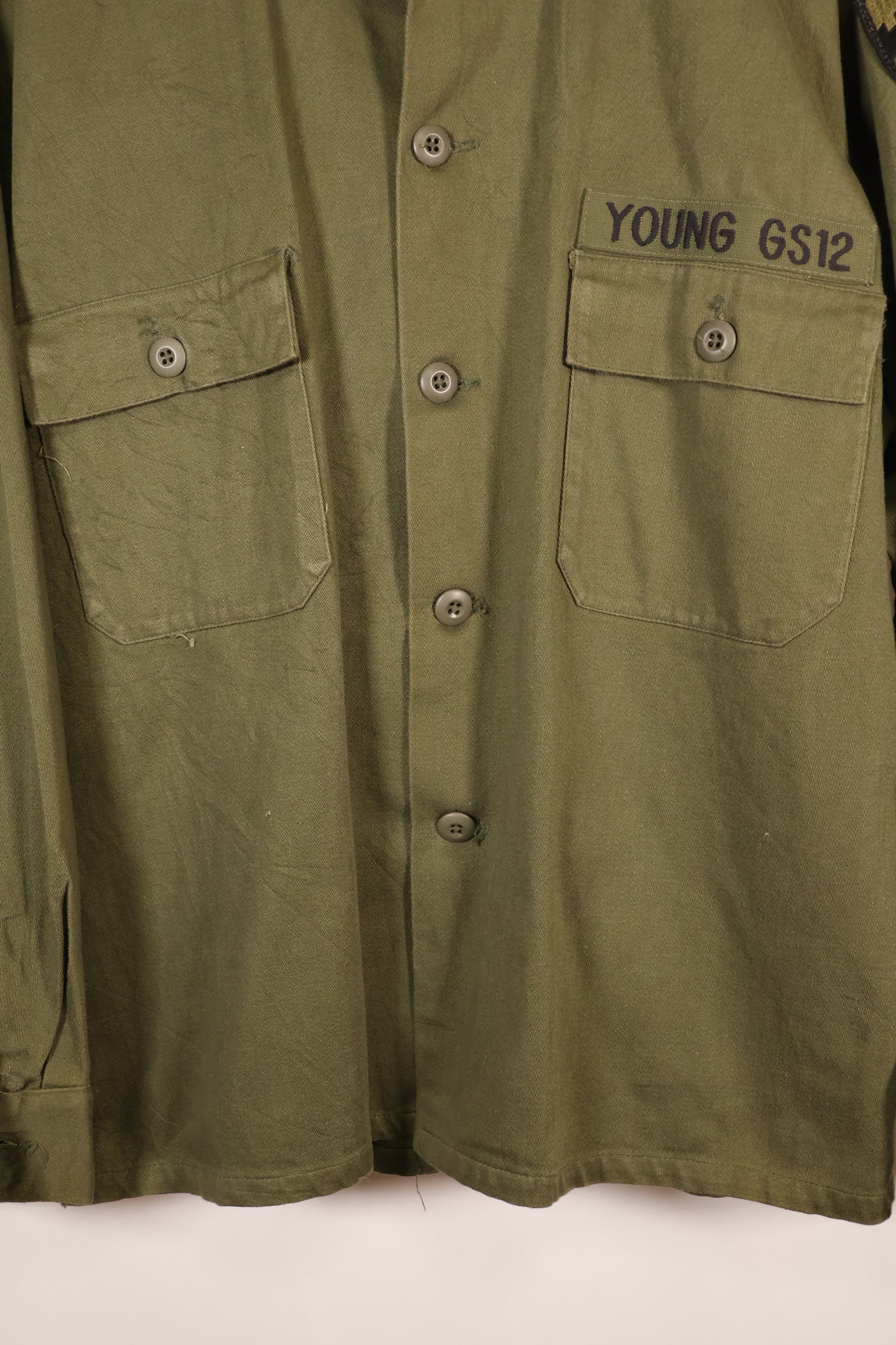 1960年代　推定MEDIUM　OG-107　ユーティリティシャツ　レア裁断　パッチ後付け　中古品