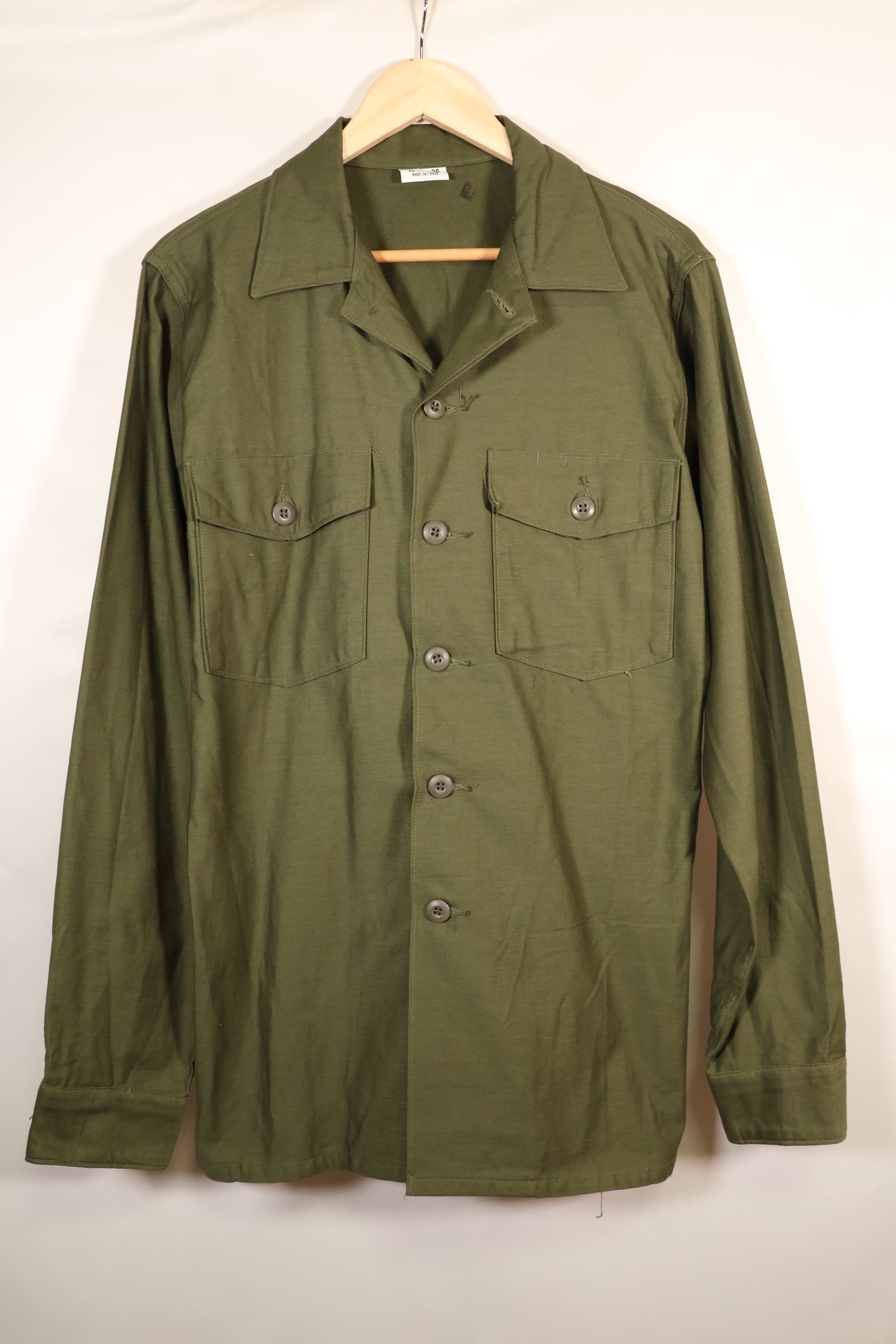 1960年代中頃　16 1/2 x 36　アメリカ陸軍　OG-107 ユーティリティシャツ　ほぼ未使用品