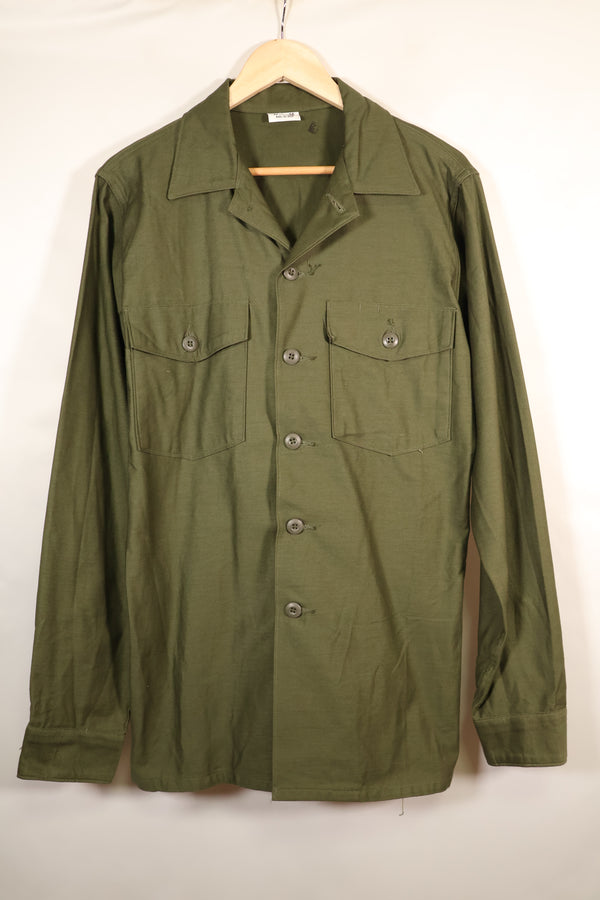 1960年代中頃　16 1/2 x 36　アメリカ陸軍　OG-107 ユーティリティシャツ　ほぼ未使用品