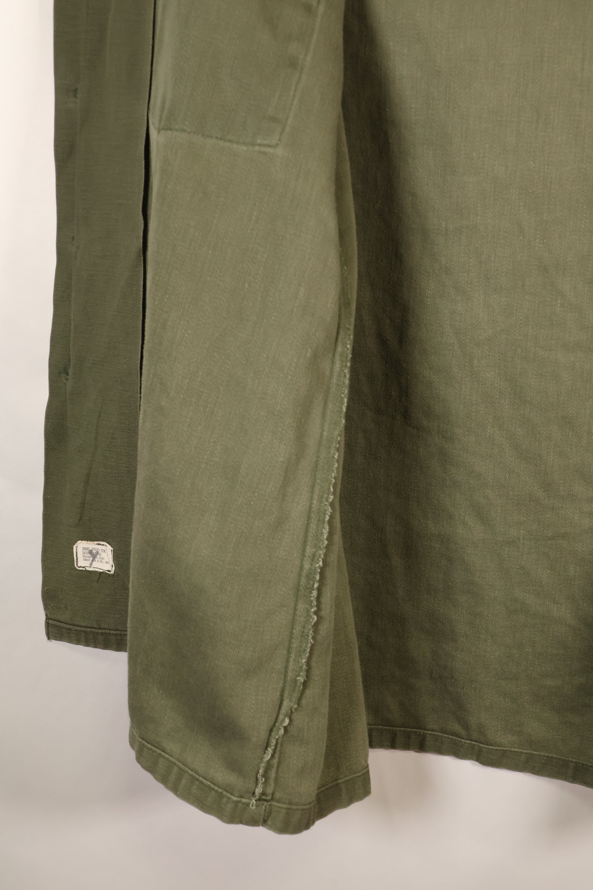 1960年代後半契約　16 1/2 x 32　OG-107　ユーティリティシャツ　パッチ付き　中古品