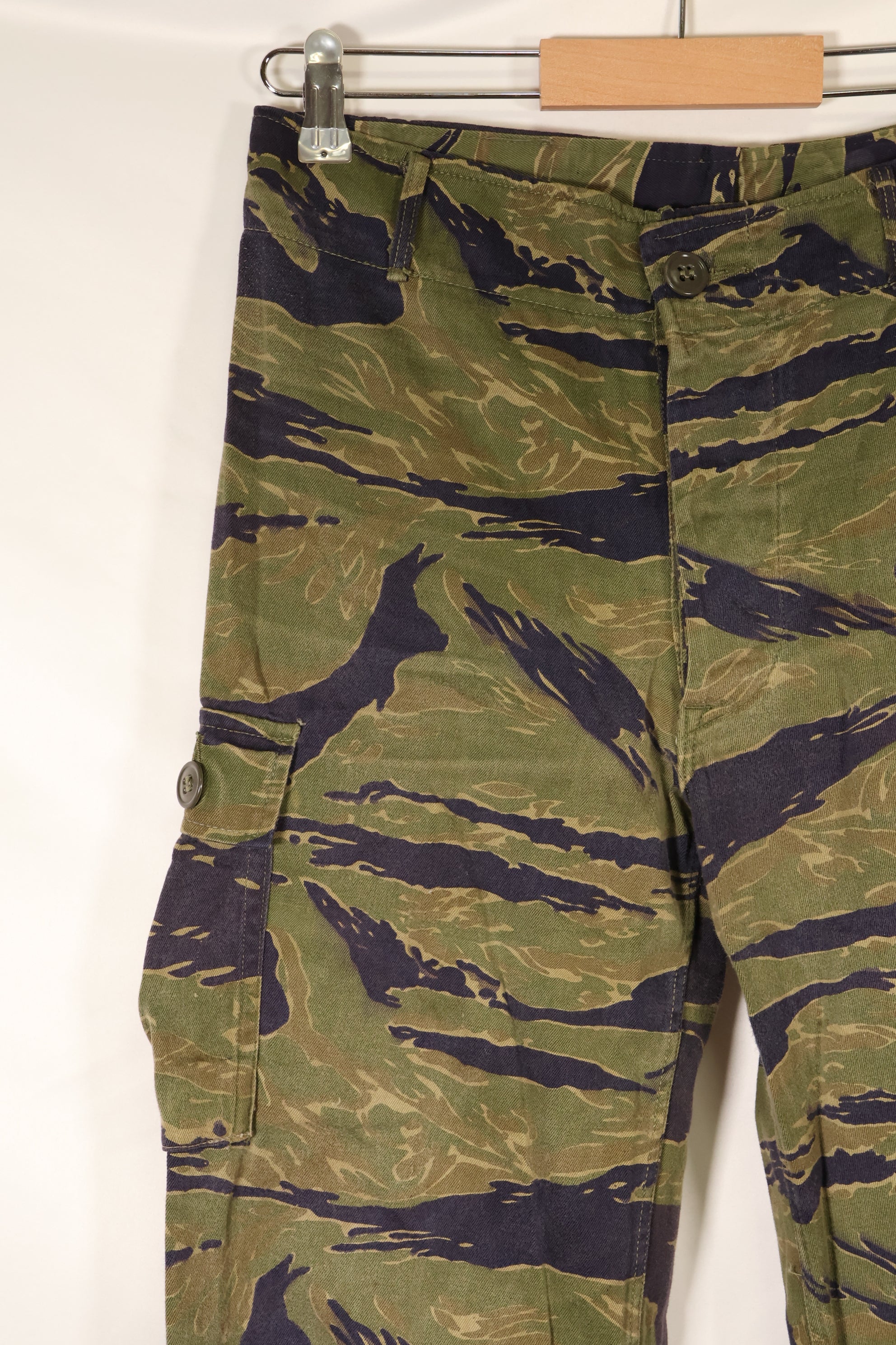 Late 1960s: Tiger Stripe, Gold Tiger Variation Pattern, Sizes A–M, Pants, Secondhand