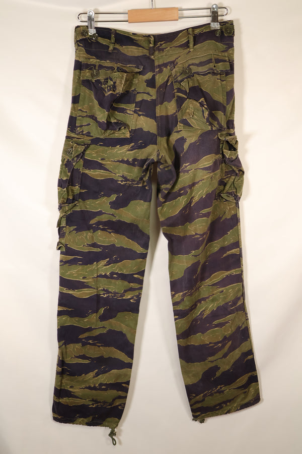 Late 1960s: Tiger Stripe, Gold Tiger Variation Pattern, Sizes A–M, Pants, Secondhand