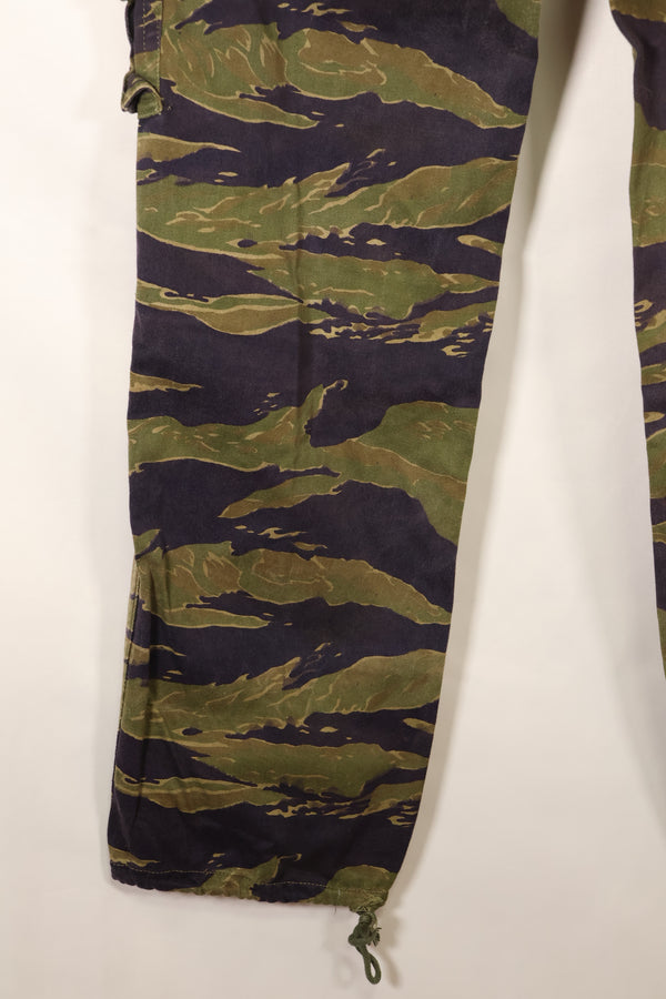 Late 1960s: Tiger Stripe, Gold Tiger Variation Pattern, Sizes A–M, Pants, Secondhand