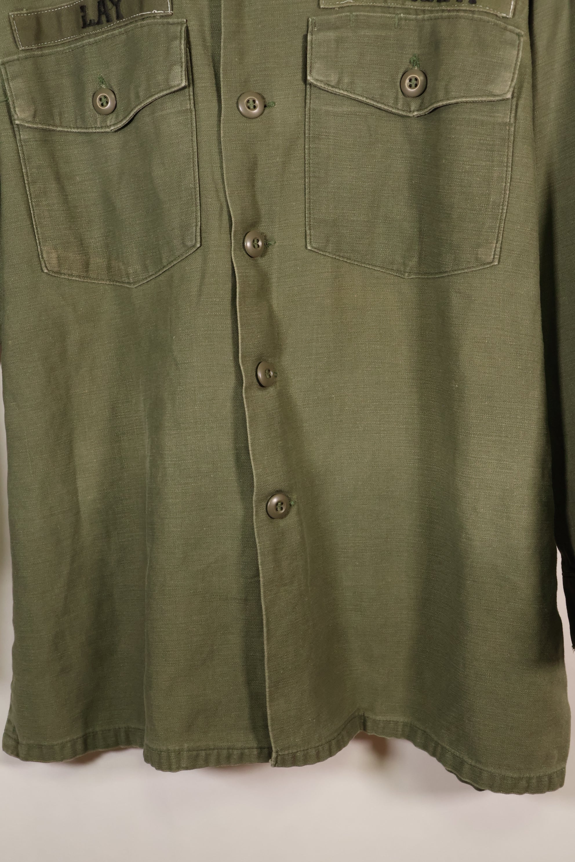 1975年契約　16 1/2 x 32　OG-107　ユーティリティシャツ　パッチ後付けあり　中古品