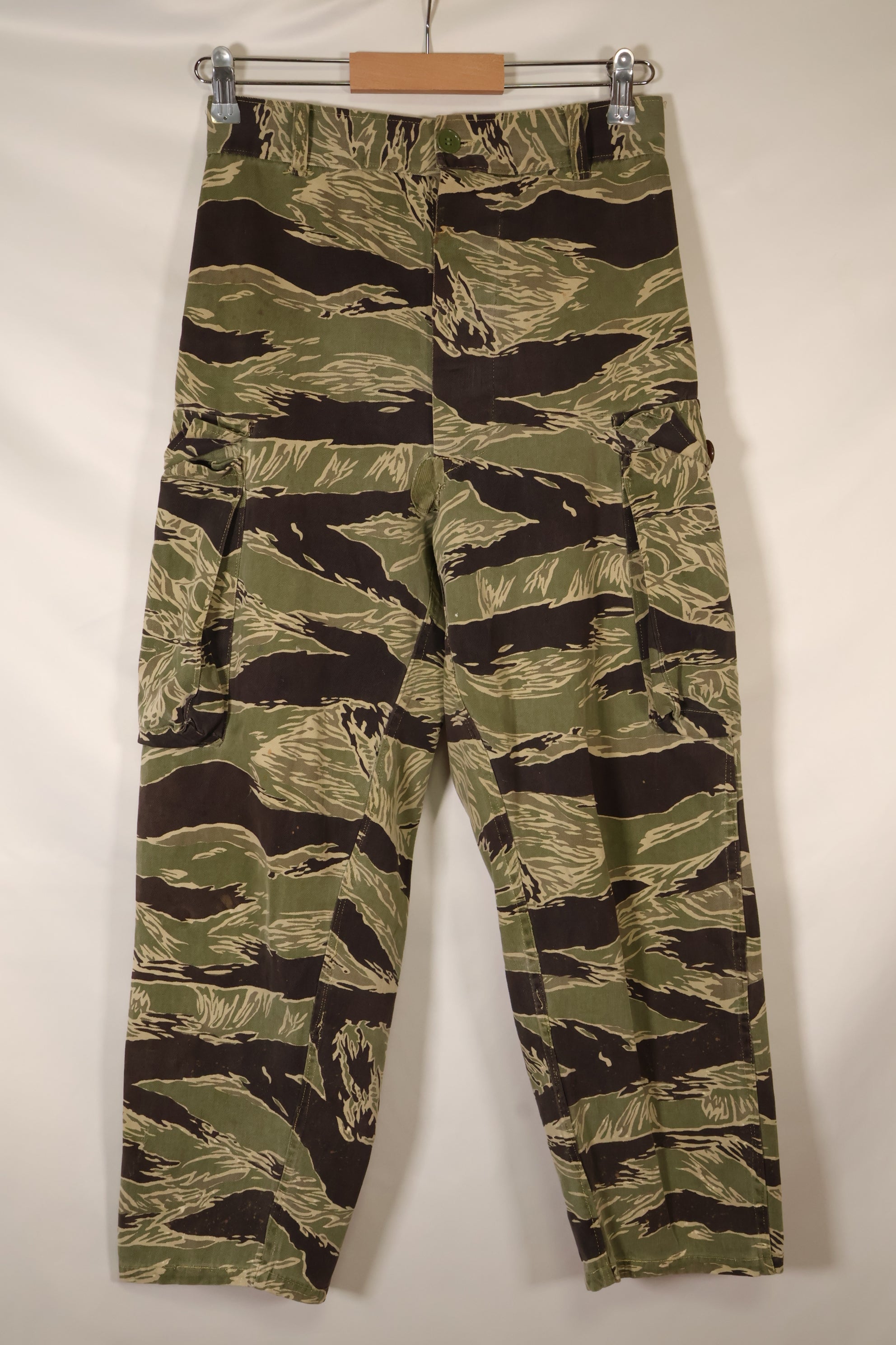 1960年代中頃　沖縄タイガーパターン　Asianカット　タイガーストライプパンツ　中古品