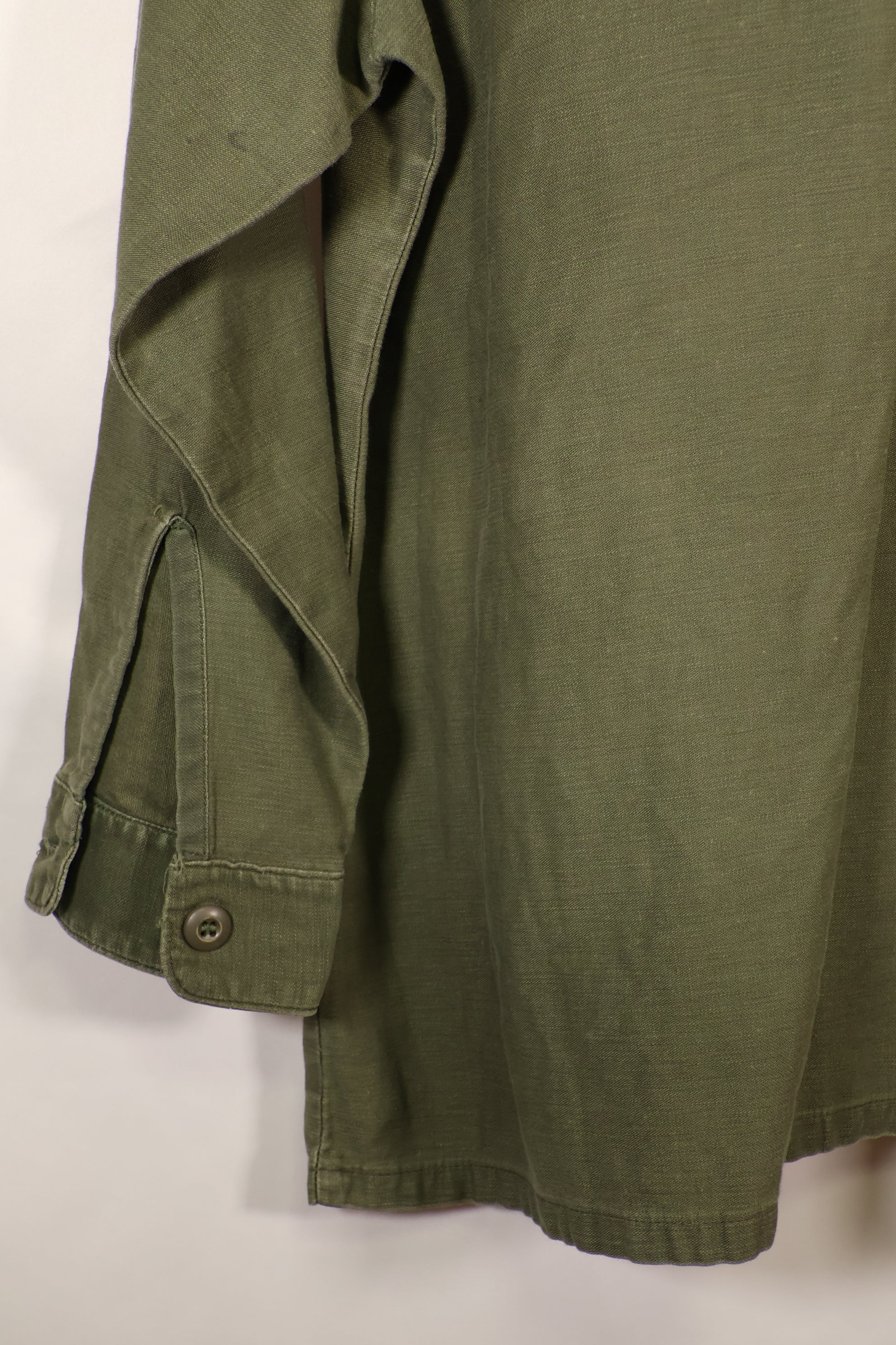 1975年契約　16 1/2 x 32　OG-107　ユーティリティシャツ　パッチ後付けあり　中古品
