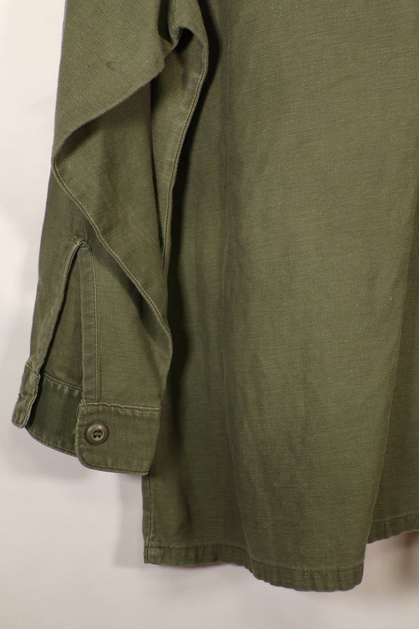 1975年契約　16 1/2 x 32　OG-107　ユーティリティシャツ　パッチ後付けあり　中古品