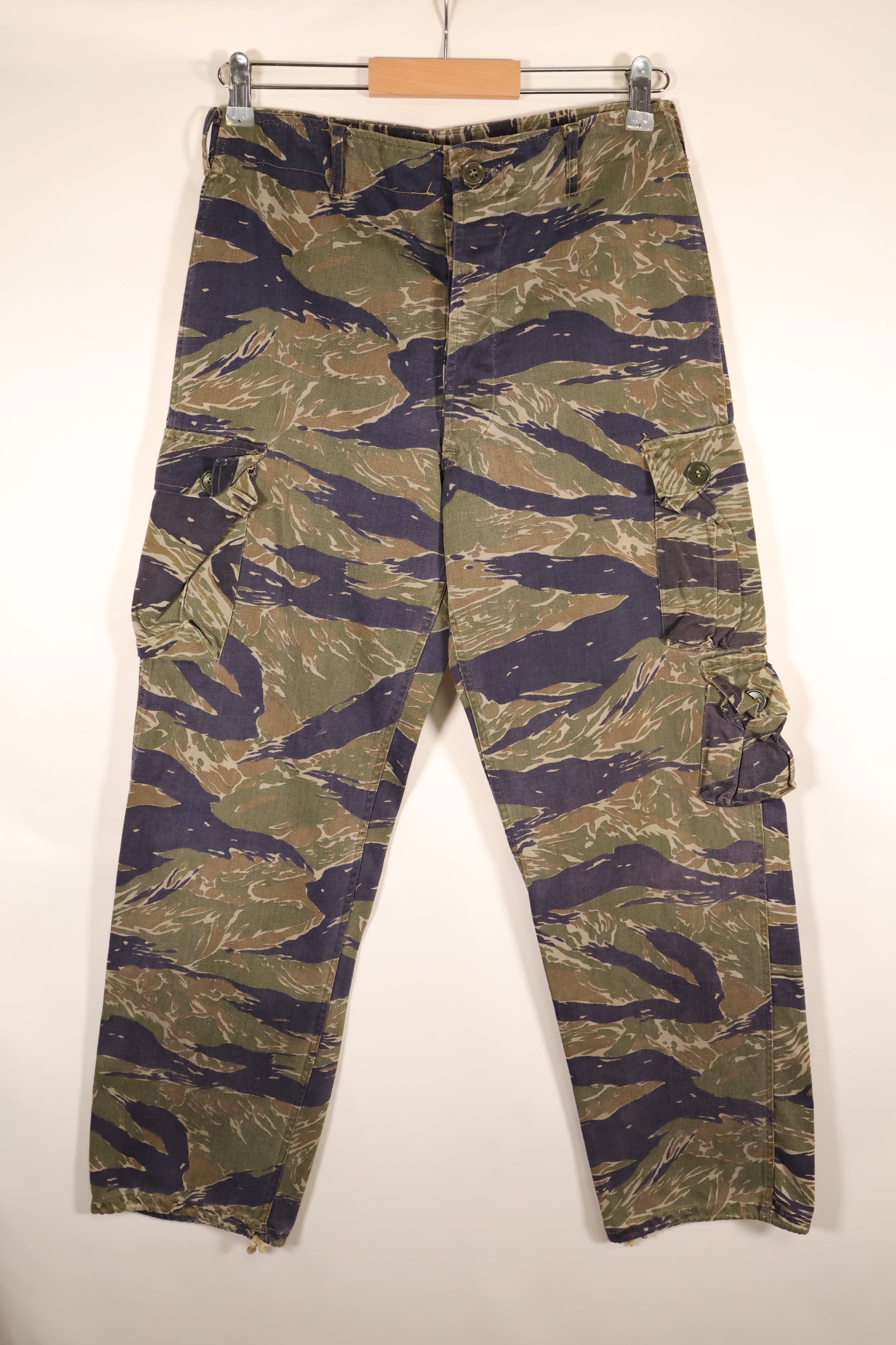 1960年代中頃　A-M　シルバータイガー　Asianカット　タイガーストライプ　パンツ　中古品