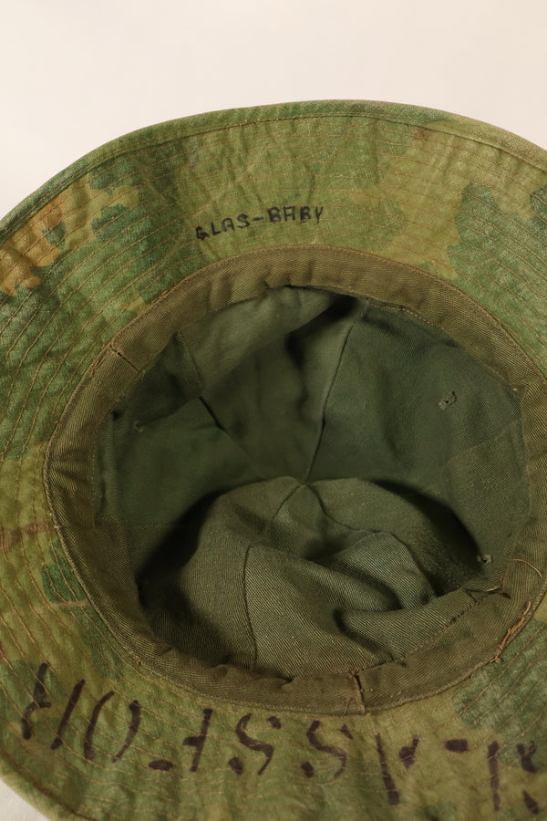 1960s-early 70s USMC privately procured Mitchell pattern camouflage shelterhalf boonie hat, used.