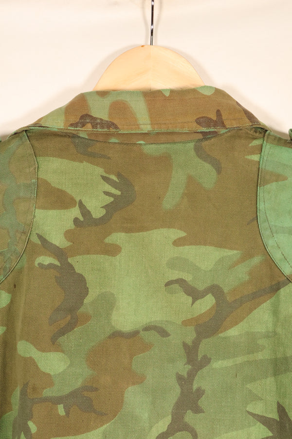 1970年代前半　大きめサイズ　ARVN　南ベトナム空挺師団　リーフ迷彩　シャツ　補修あり　中古品
