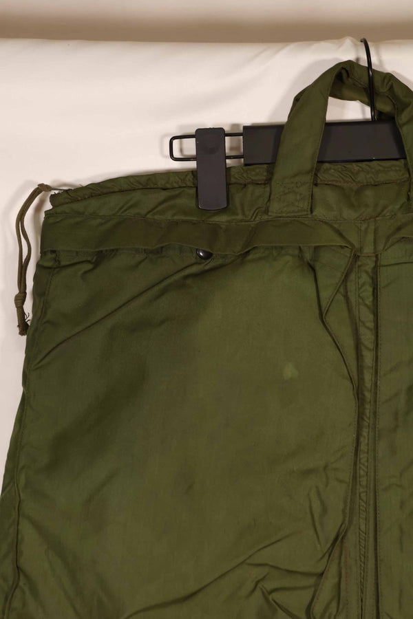 Real 1970 U.S. Army helmet bag, ERDL camouflage lining, rare, used.