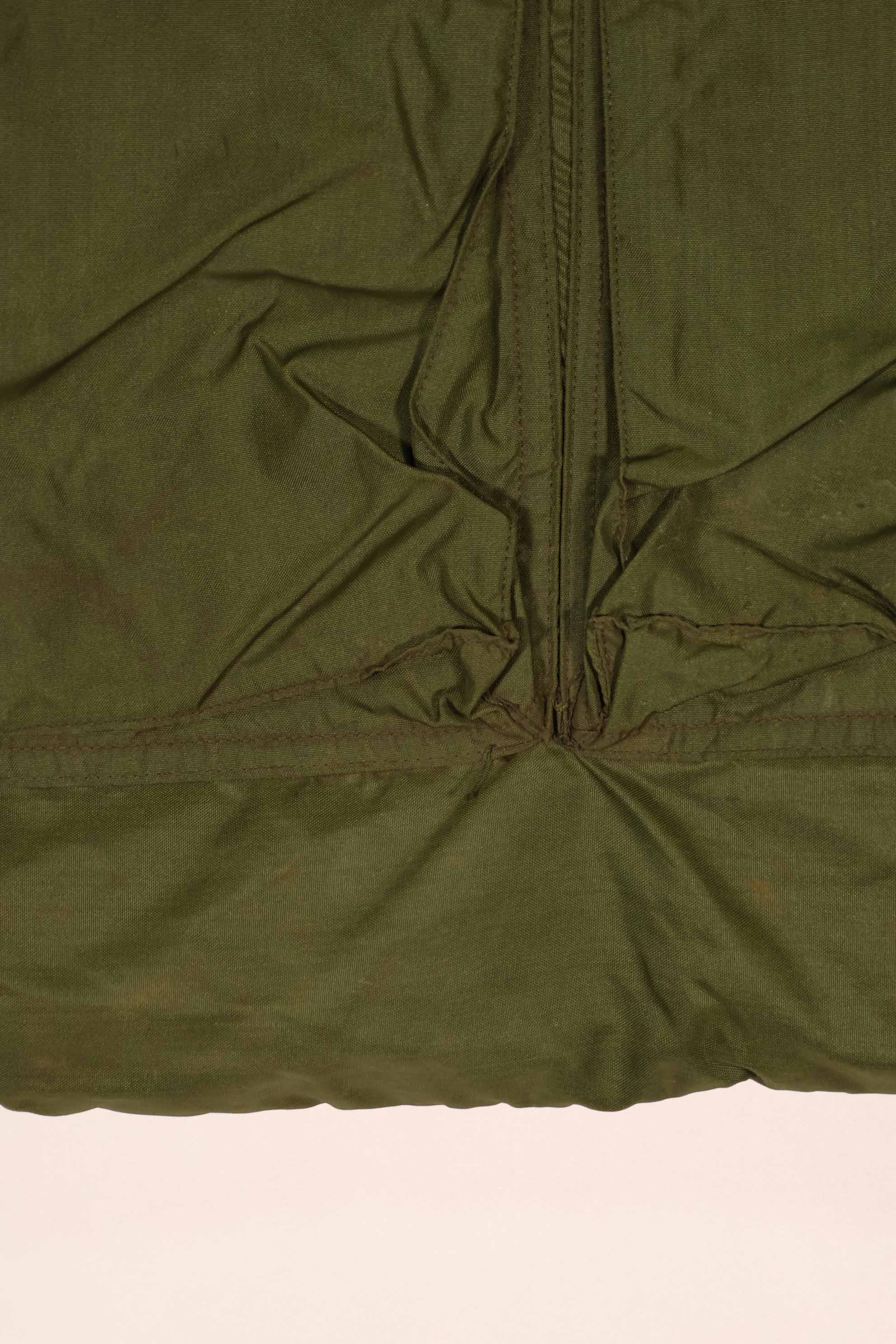 Real 1970 U.S. Army helmet bag, ERDL camouflage lining, rare, used.