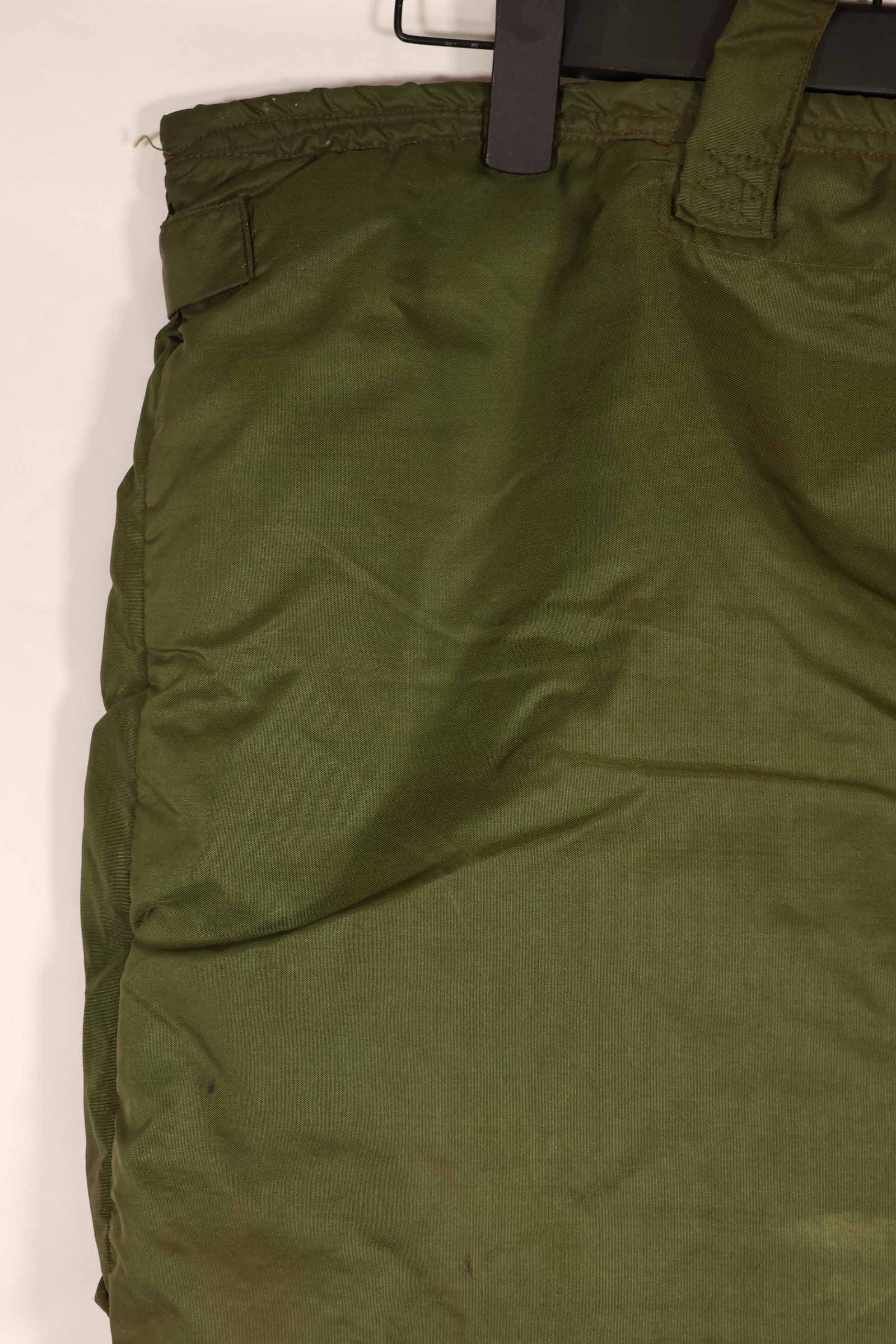 Real 1970 U.S. Army helmet bag, ERDL camouflage lining, rare, used.