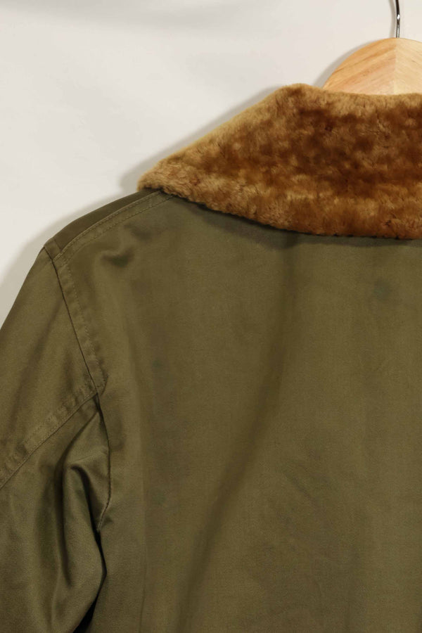 1940s U.S. Army Air Corps B-15 flight jacket with air race patch, used.