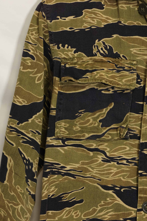 1960年代　ゴールドタイガー　タイガーストライプシャツ　Asianカット　スタンプなし　状態良い　中古品