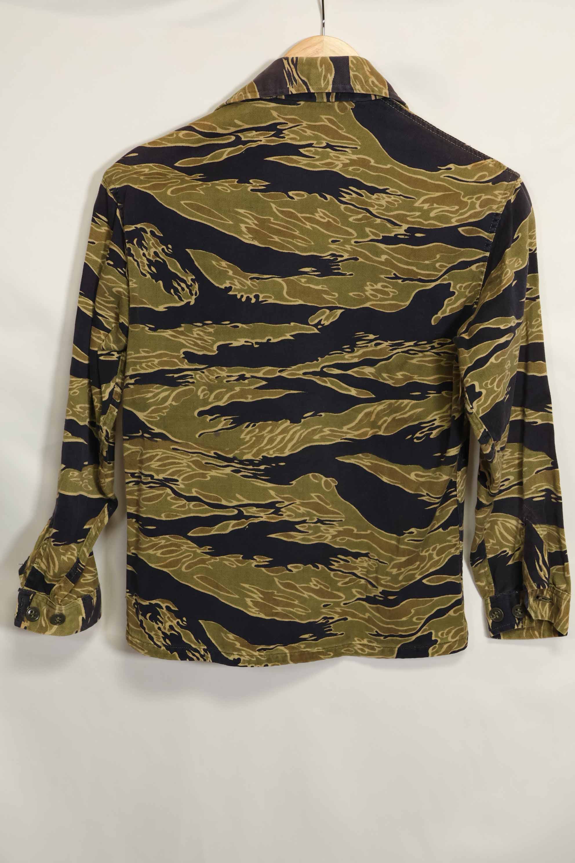 1960年代　ゴールドタイガー　タイガーストライプシャツ　Asianカット　スタンプなし　状態良い　中古品