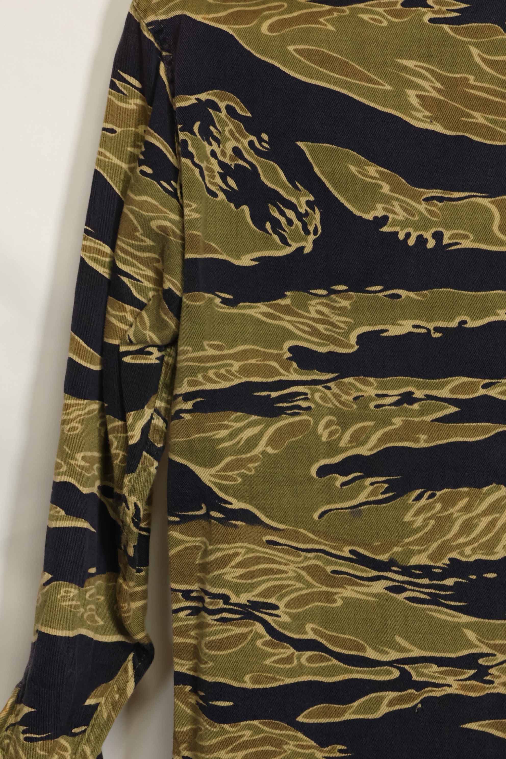 1960年代　ゴールドタイガー　タイガーストライプシャツ　Asianカット　スタンプなし　状態良い　中古品