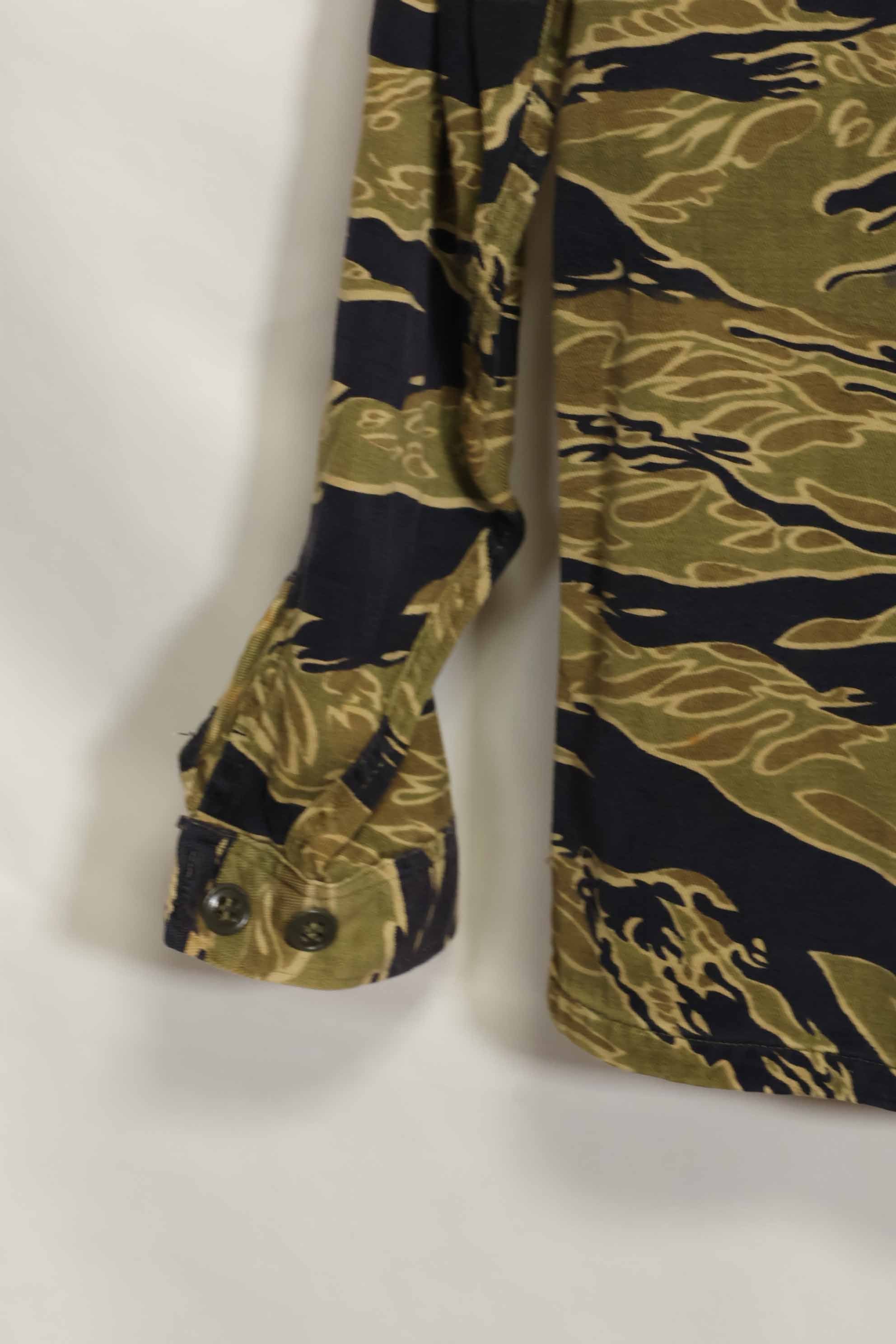 1960年代　ゴールドタイガー　タイガーストライプシャツ　Asianカット　スタンプなし　状態良い　中古品