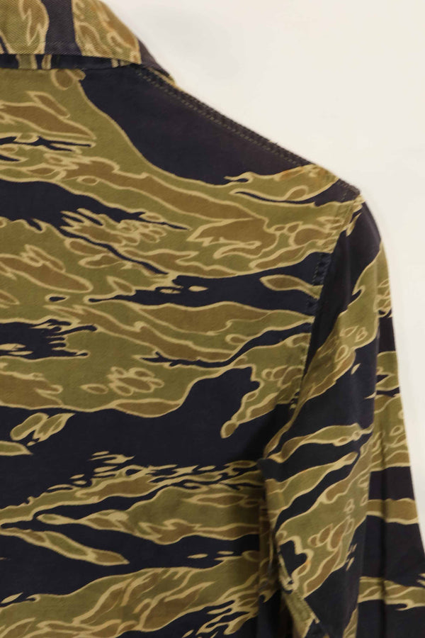 1960年代　ゴールドタイガー　タイガーストライプシャツ　Asianカット　スタンプなし　状態良い　中古品