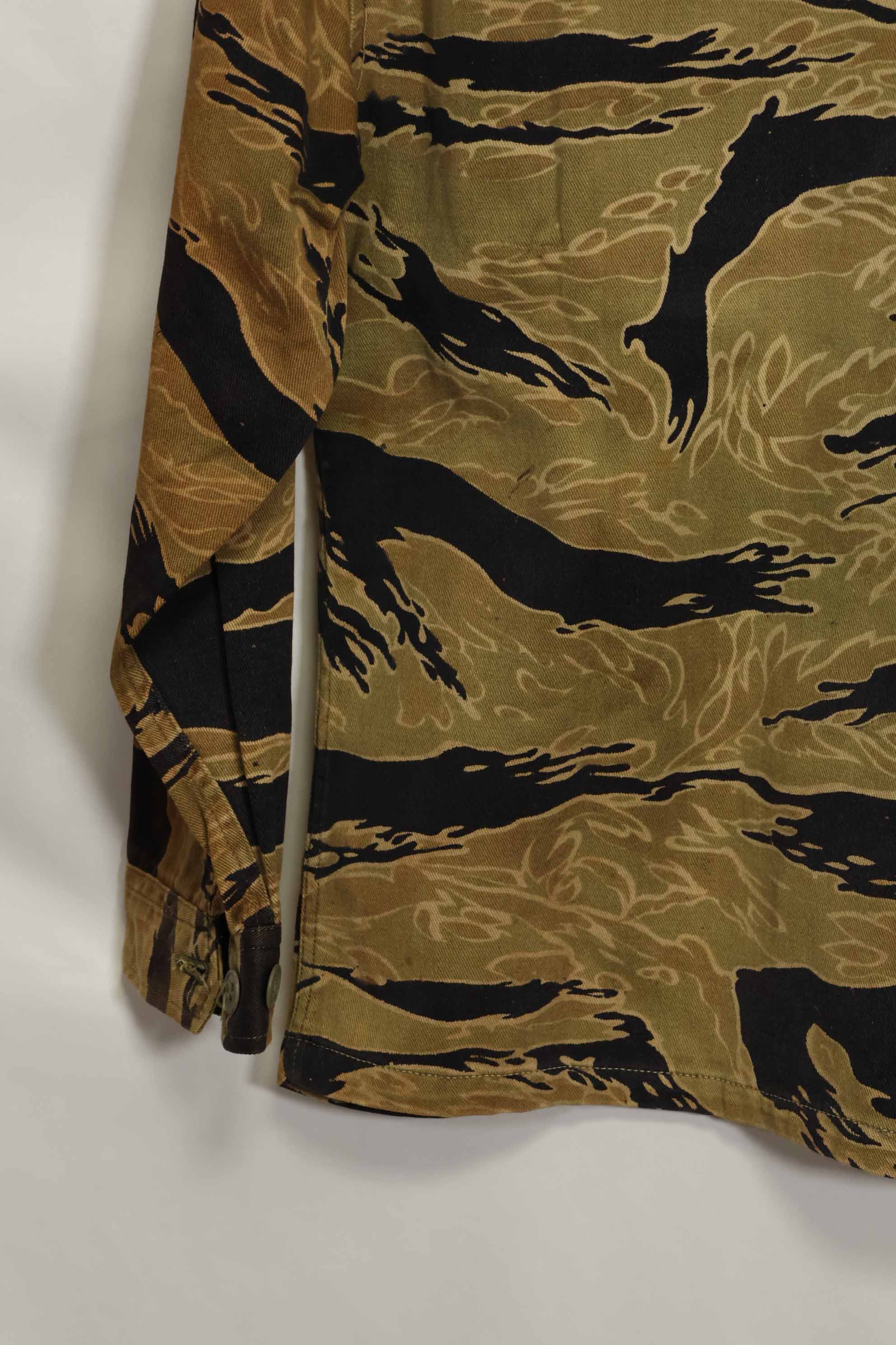 1960年代　ゴールドタイガー　タイガーストライプシャツ　Asianカット　A-M　状態良い　中古品