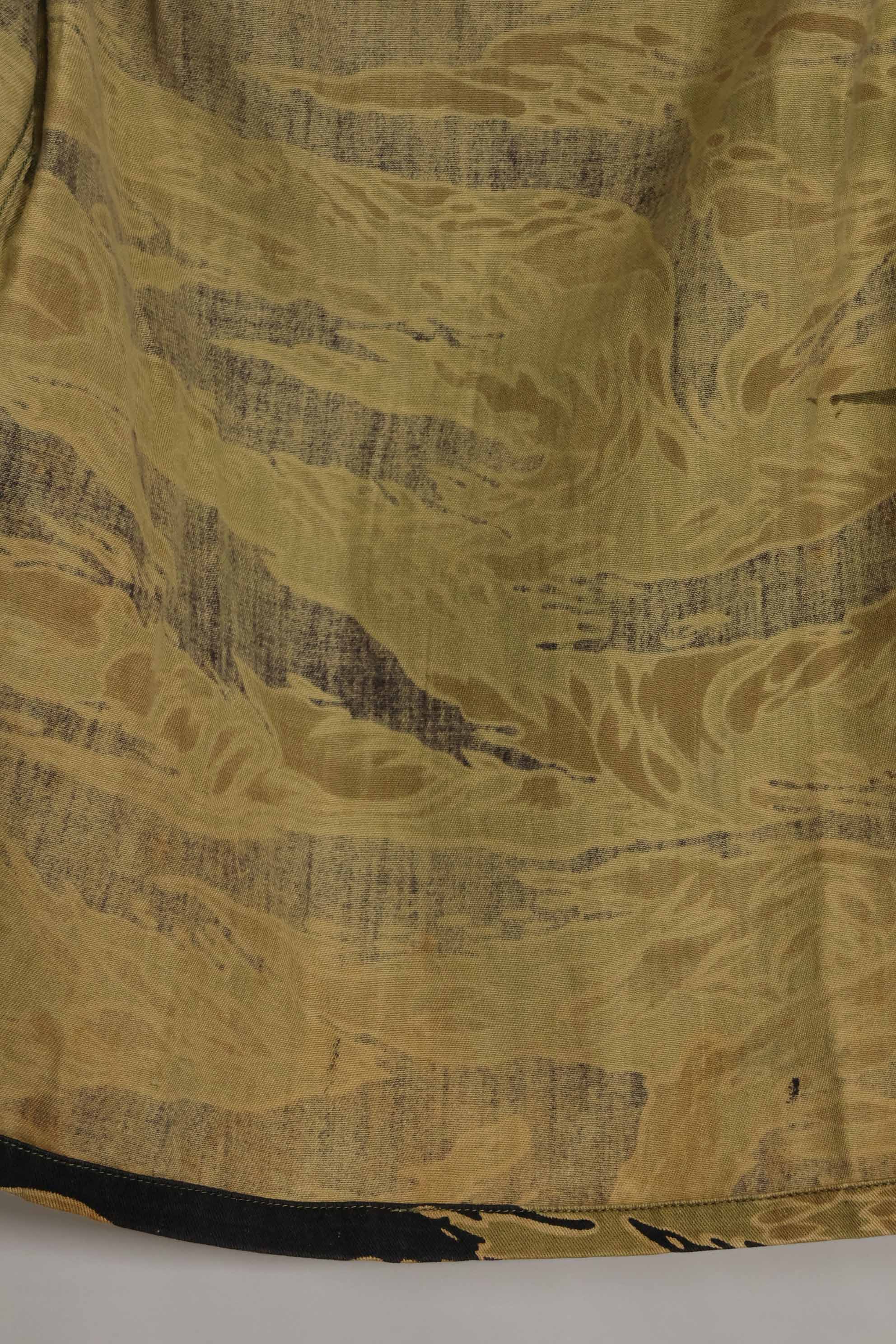 1960年代　ゴールドタイガー　タイガーストライプシャツ　Asianカット　A-M　状態良い　中古品