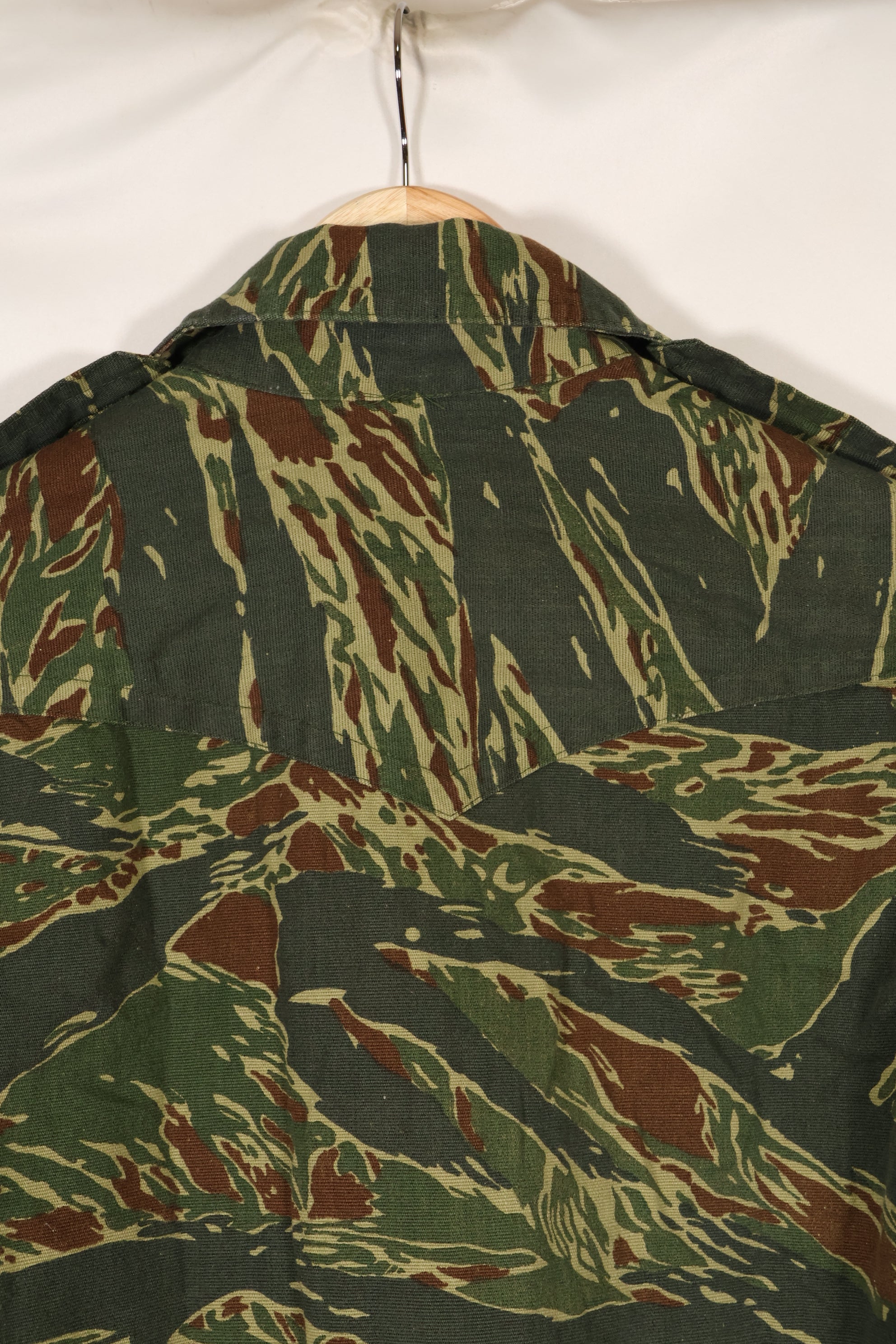 推定1970年代製　タイ　タイガーストライプ　パターン　サファリシャツ　中古品