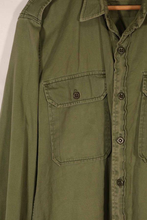 実物　1970年製　オーストラリア軍　ODシャツ　15 1/2 x33　中古品