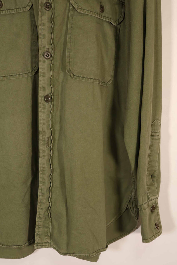 実物　1970年製　オーストラリア軍　ODシャツ　15 1/2 x33　中古品