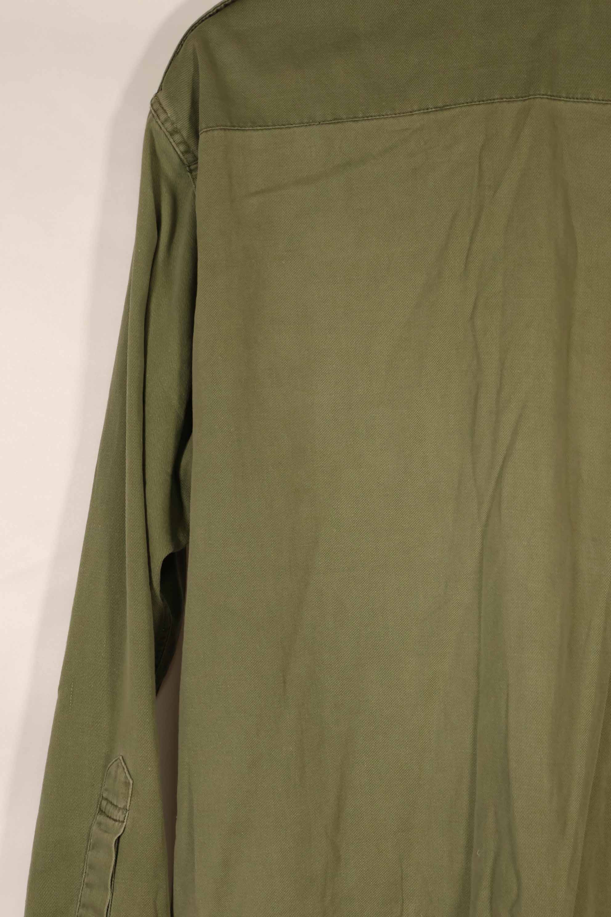 実物　1970年製　オーストラリア軍　ODシャツ　15 1/2 x33　中古品