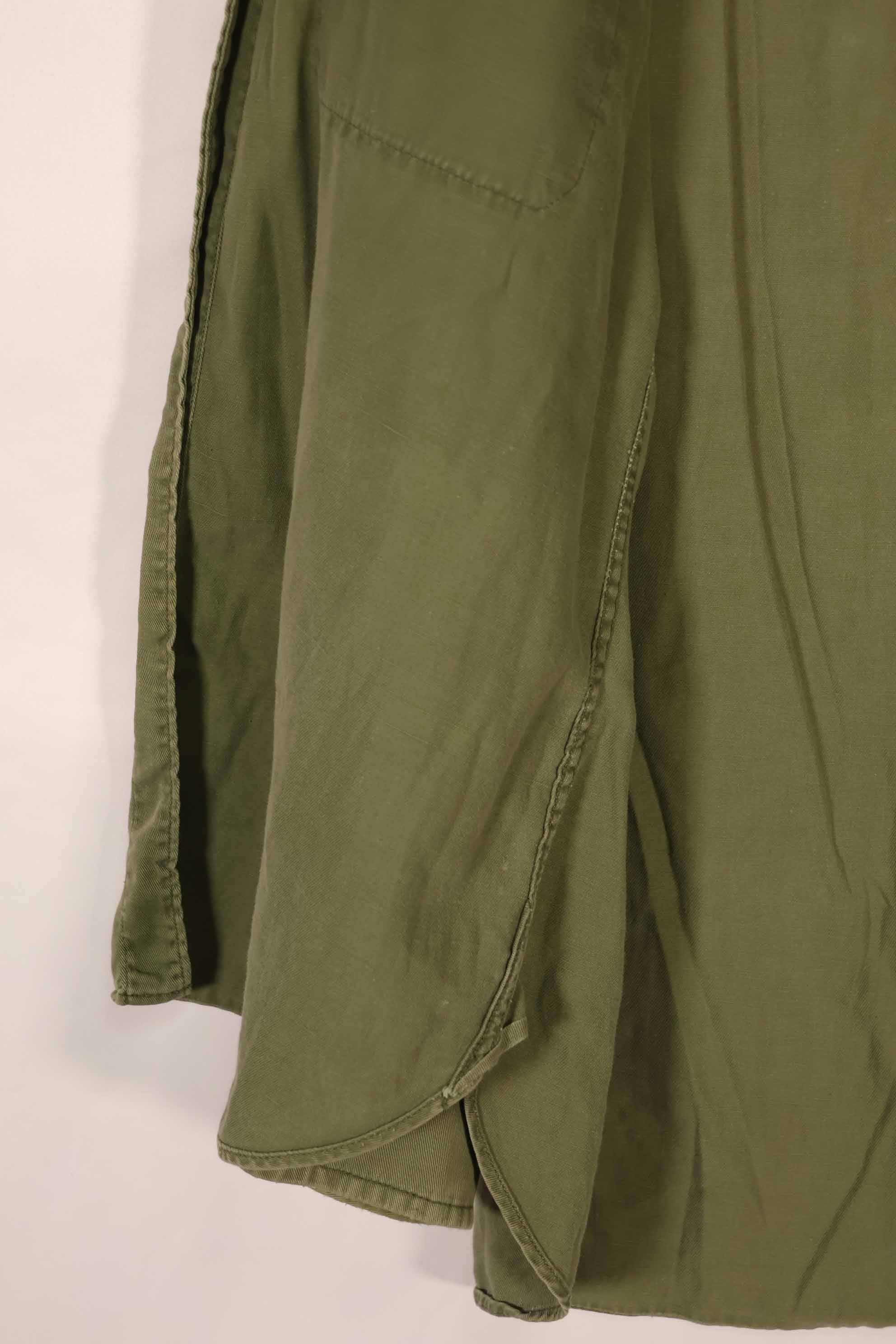 実物　1970年製　オーストラリア軍　ODシャツ　15 1/2 x33　中古品