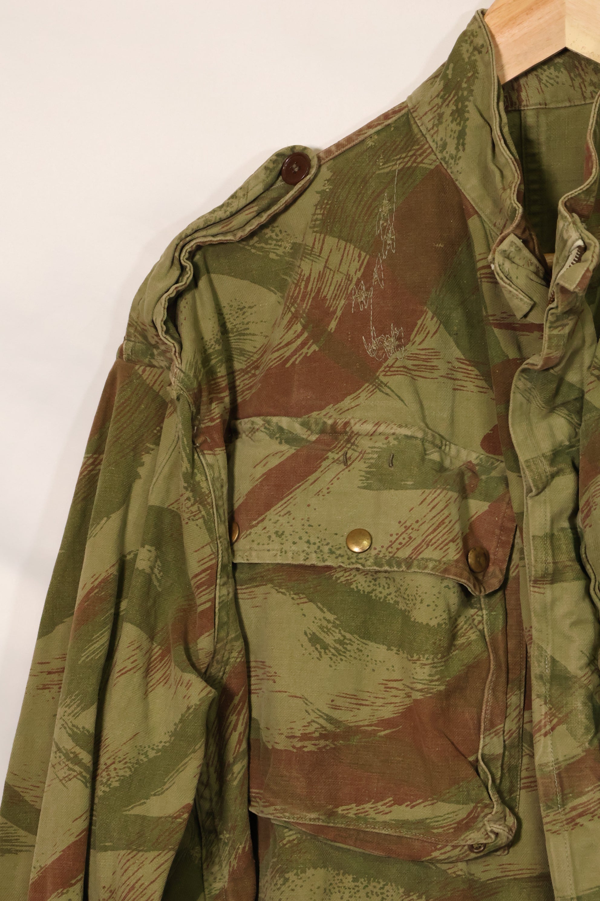 20世纪50年代法国陆军蜥蜴迷彩TAP 47/53空降兵夹克，带以色列印章，二手
