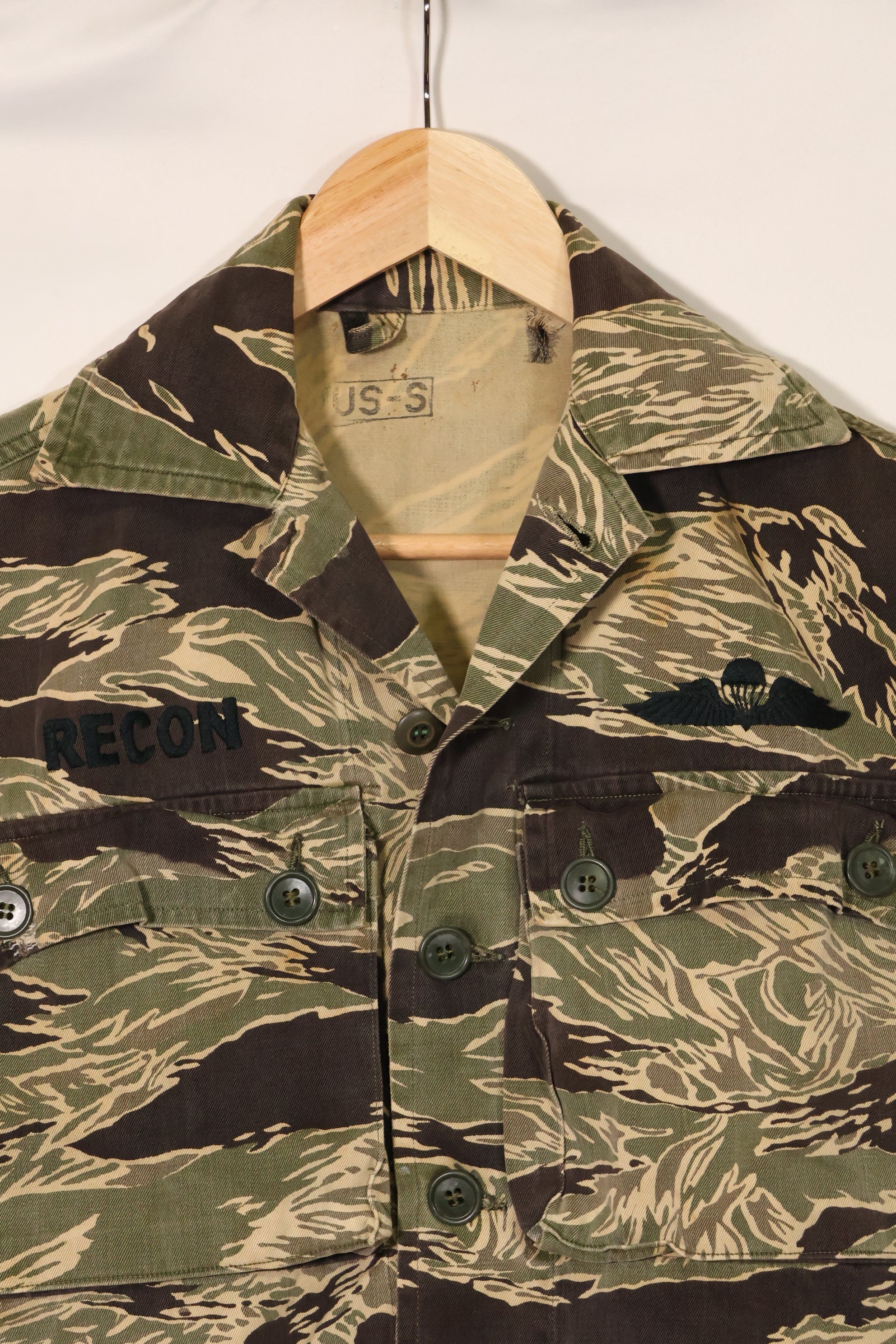 1960年代　USカット　沖縄タイガー　タイガーストライプ　シャツ改造ベスト　US-S　中古品