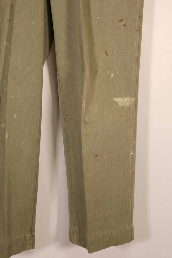 実物　1940年代　アメリカ海兵隊　USMC　M42 HBT ユーティリティパンツ　退色　汚れあり