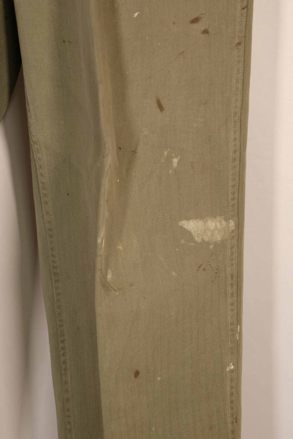 実物　1940年代　アメリカ海兵隊　USMC　M42 HBT ユーティリティパンツ　退色　汚れあり