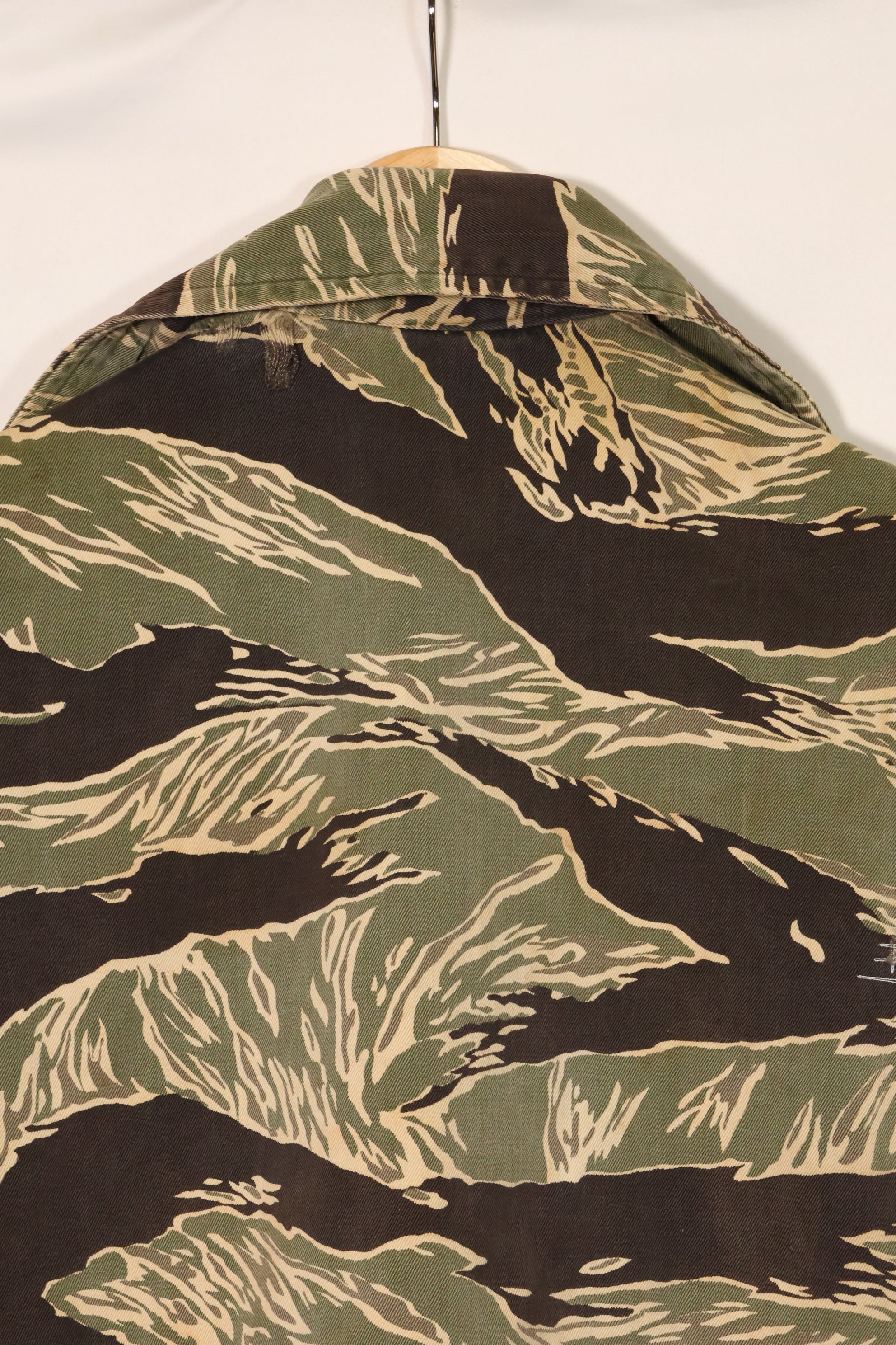 1960年代　USカット　沖縄タイガー　タイガーストライプ　シャツ改造ベスト　US-S　中古品