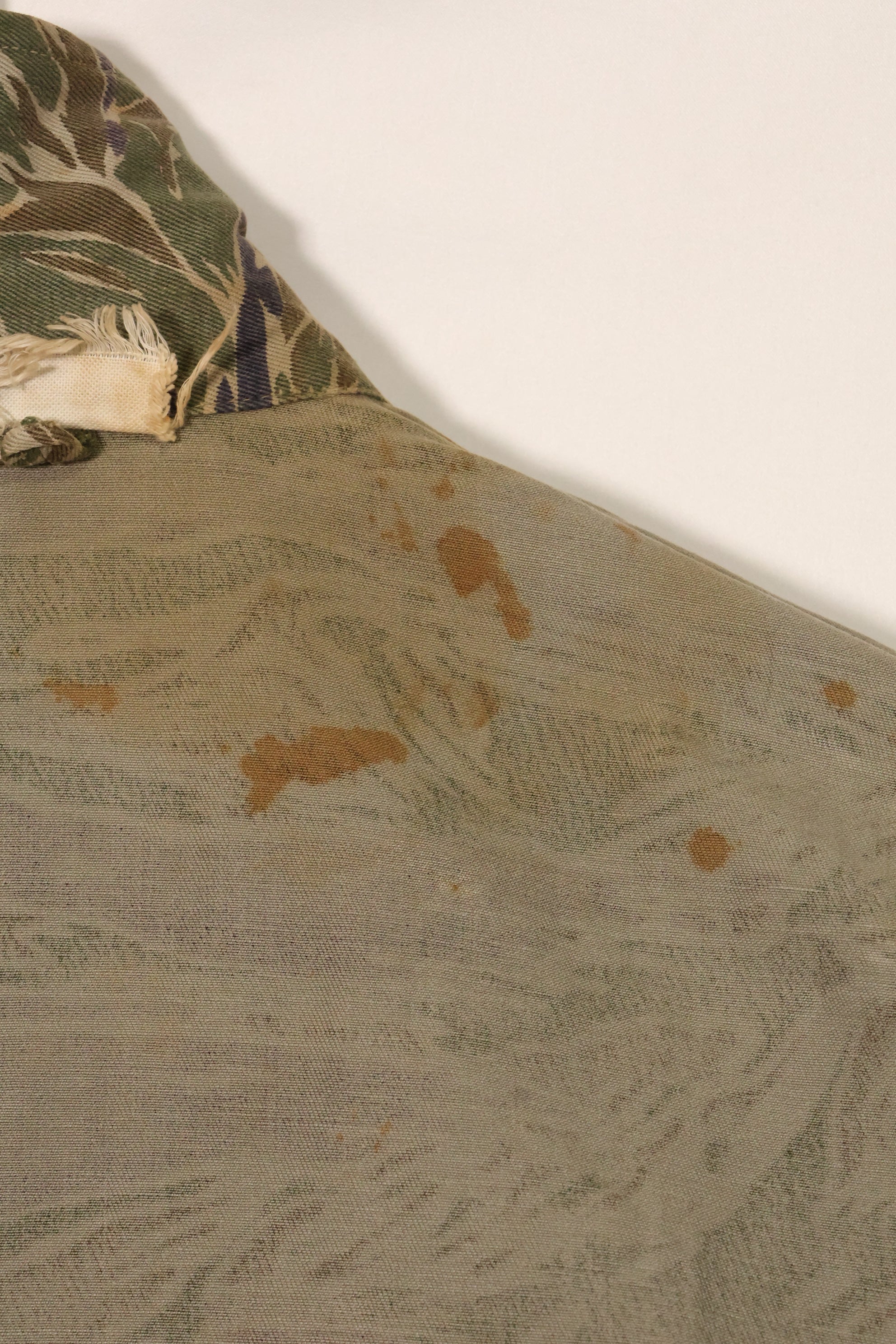 1960年代　シルバータイガー　A-S　タイガーストライプ　シャツ　ARVNパッチ付　中古品