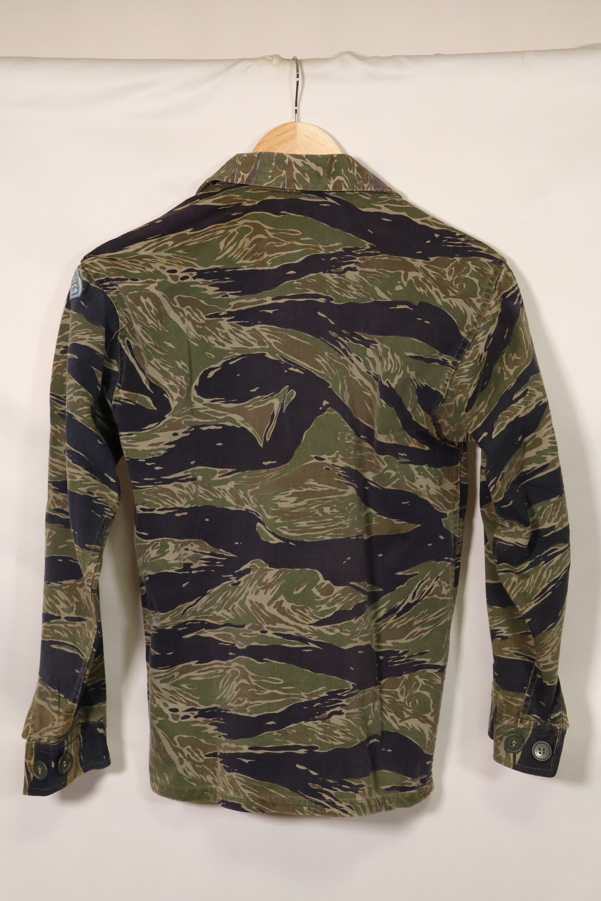 1960年代　シルバータイガー　A-S　タイガーストライプ　シャツ　ARVNパッチ付　中古品