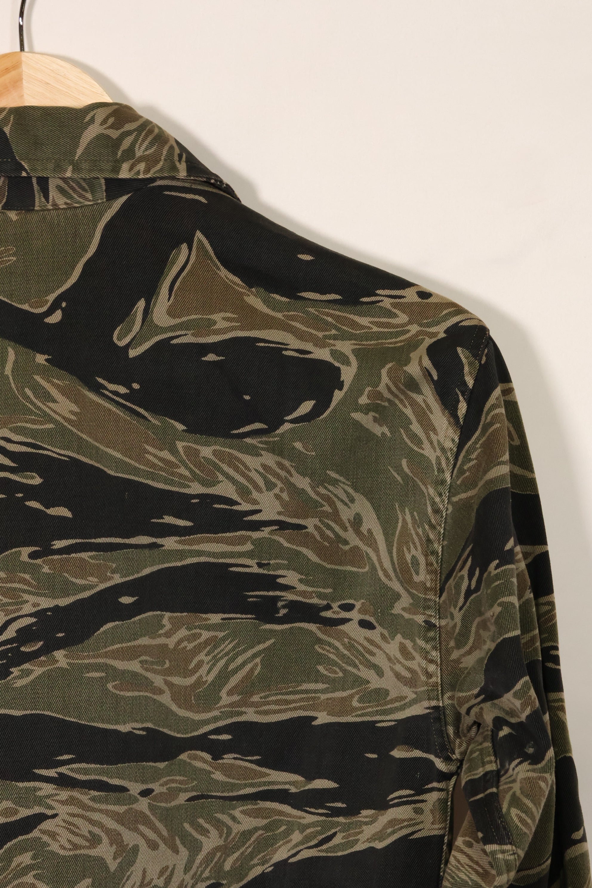 1960年代　シルバータイガー　A-S　タイガーストライプ　シャツ　パッチ付　通訳　中古品