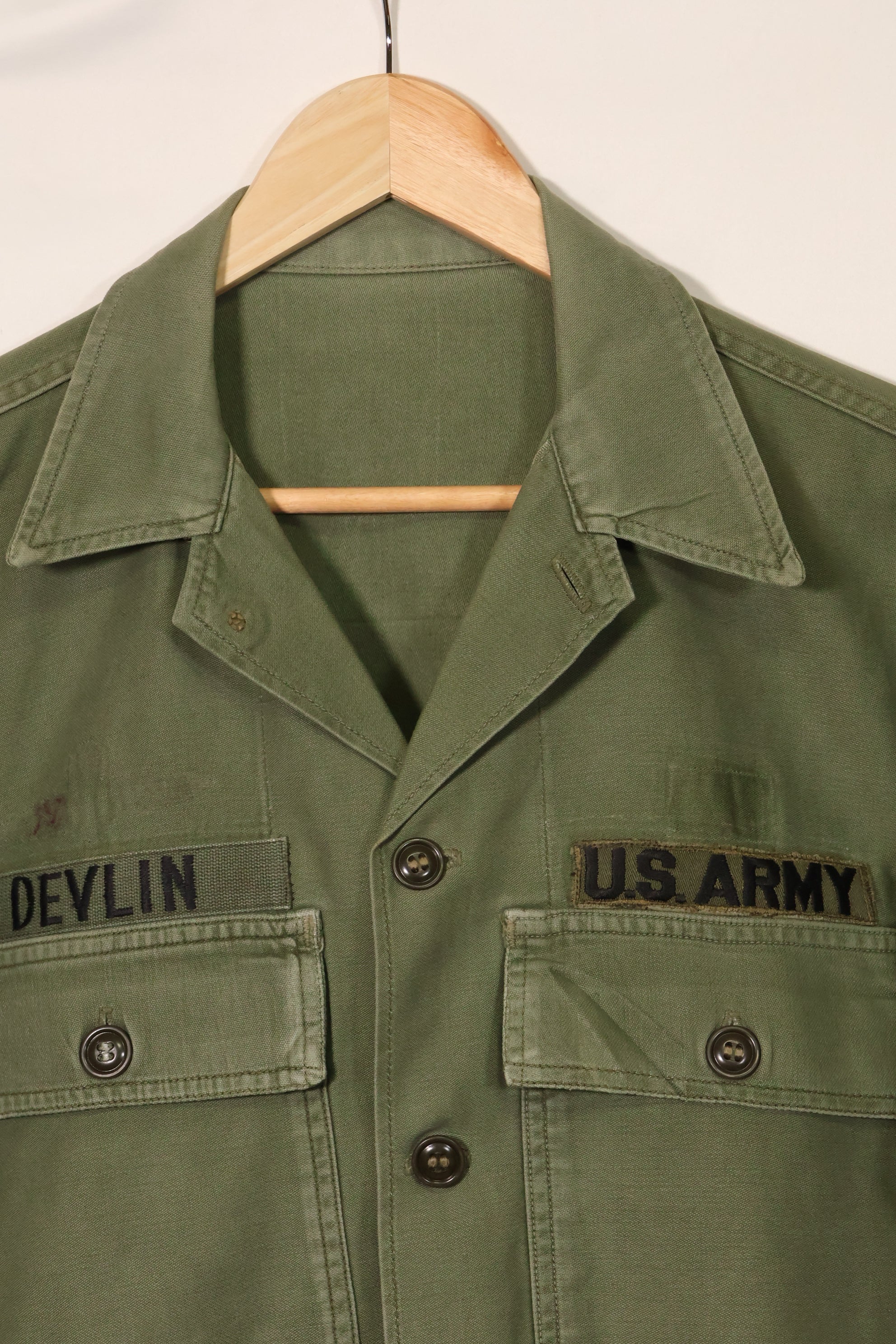 1960年代　元グリーンベレー兵士放出　OG-107　ユーティリティシャツ　初付け　パッチ付き　中古品　C