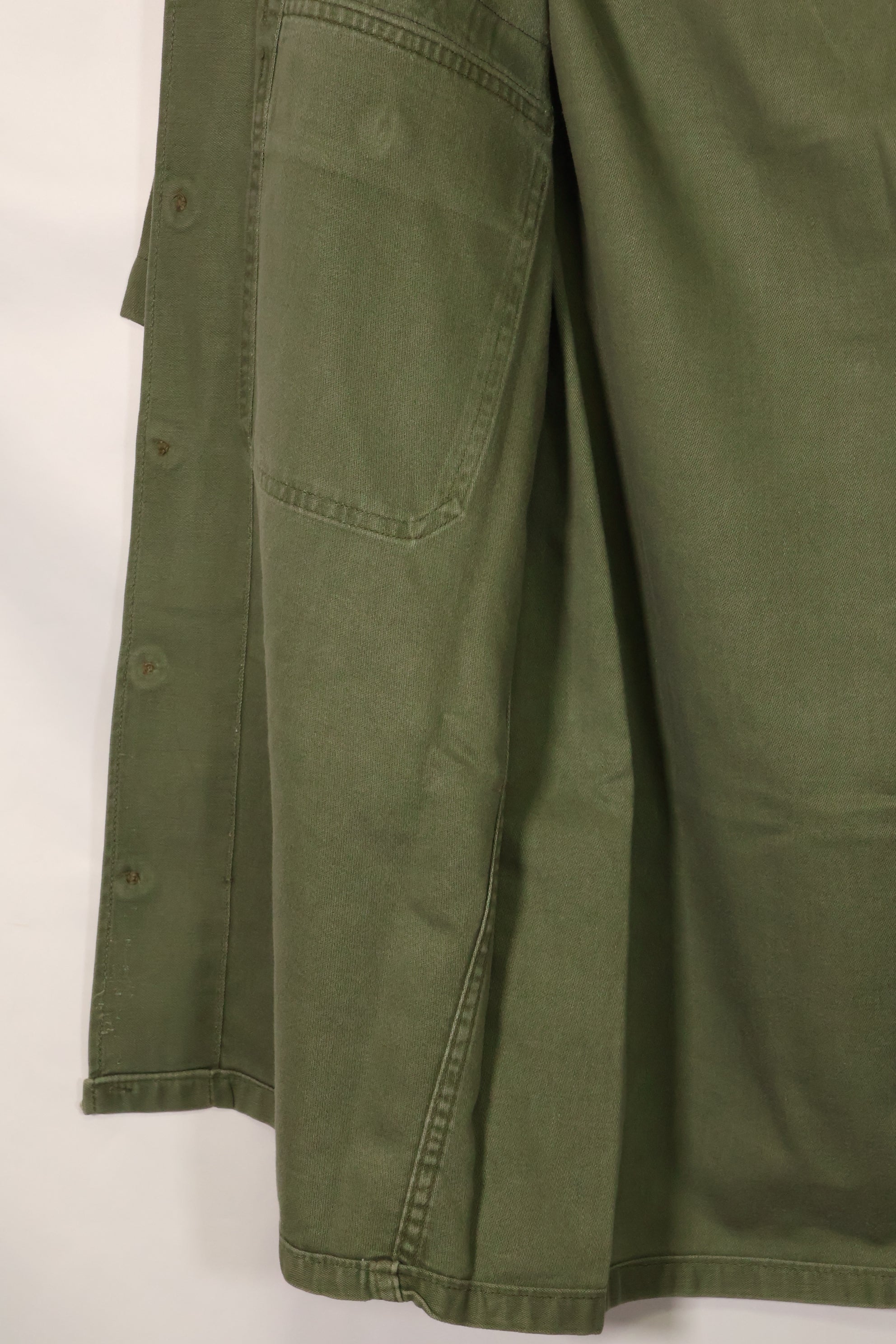 1960年代　元グリーンベレー兵士放出　OG-107　ユーティリティシャツ　初付け　パッチ付き　中古品　C