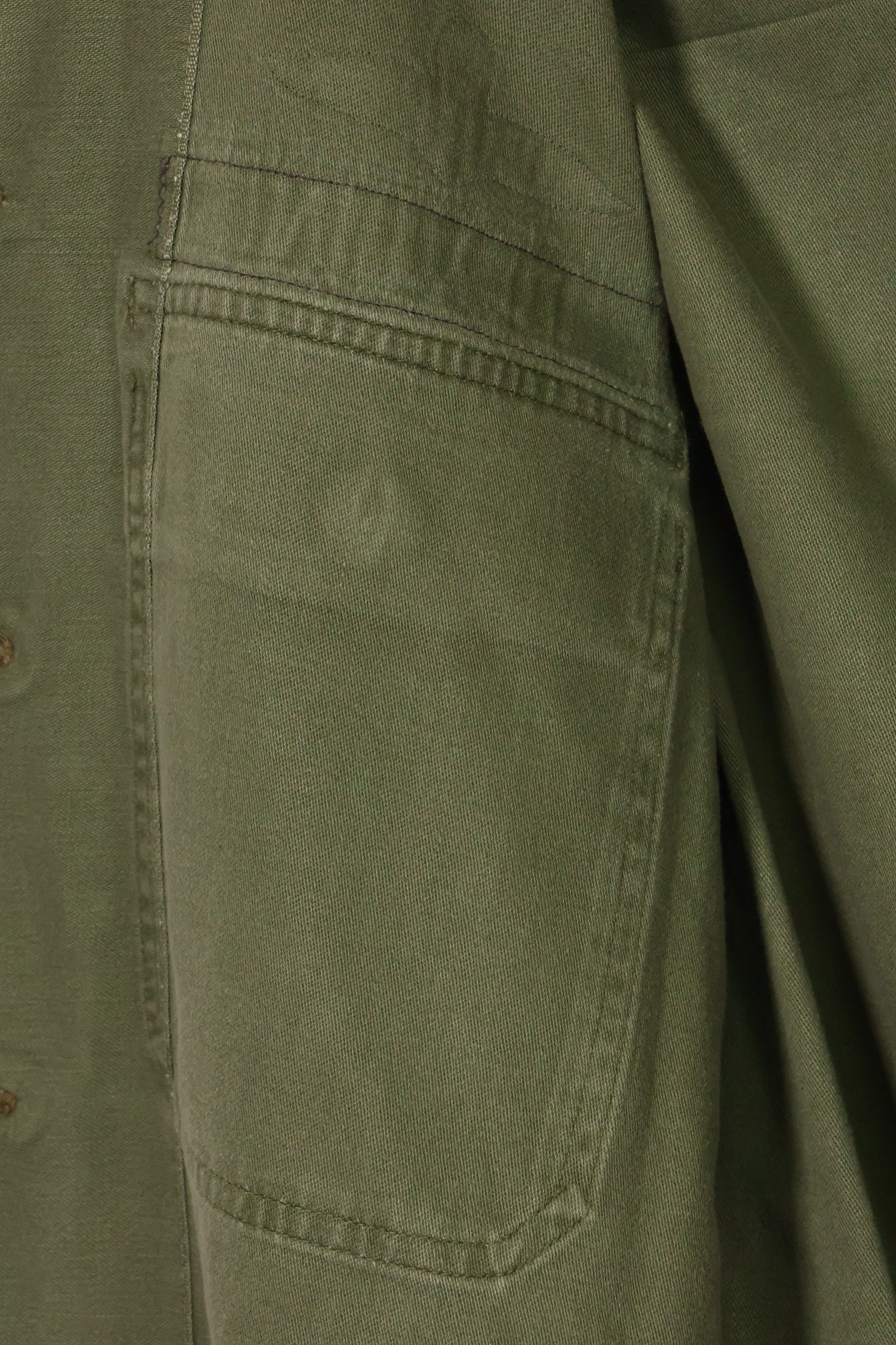 1960年代　元グリーンベレー兵士放出　OG-107　ユーティリティシャツ　初付け　パッチ付き　中古品　C