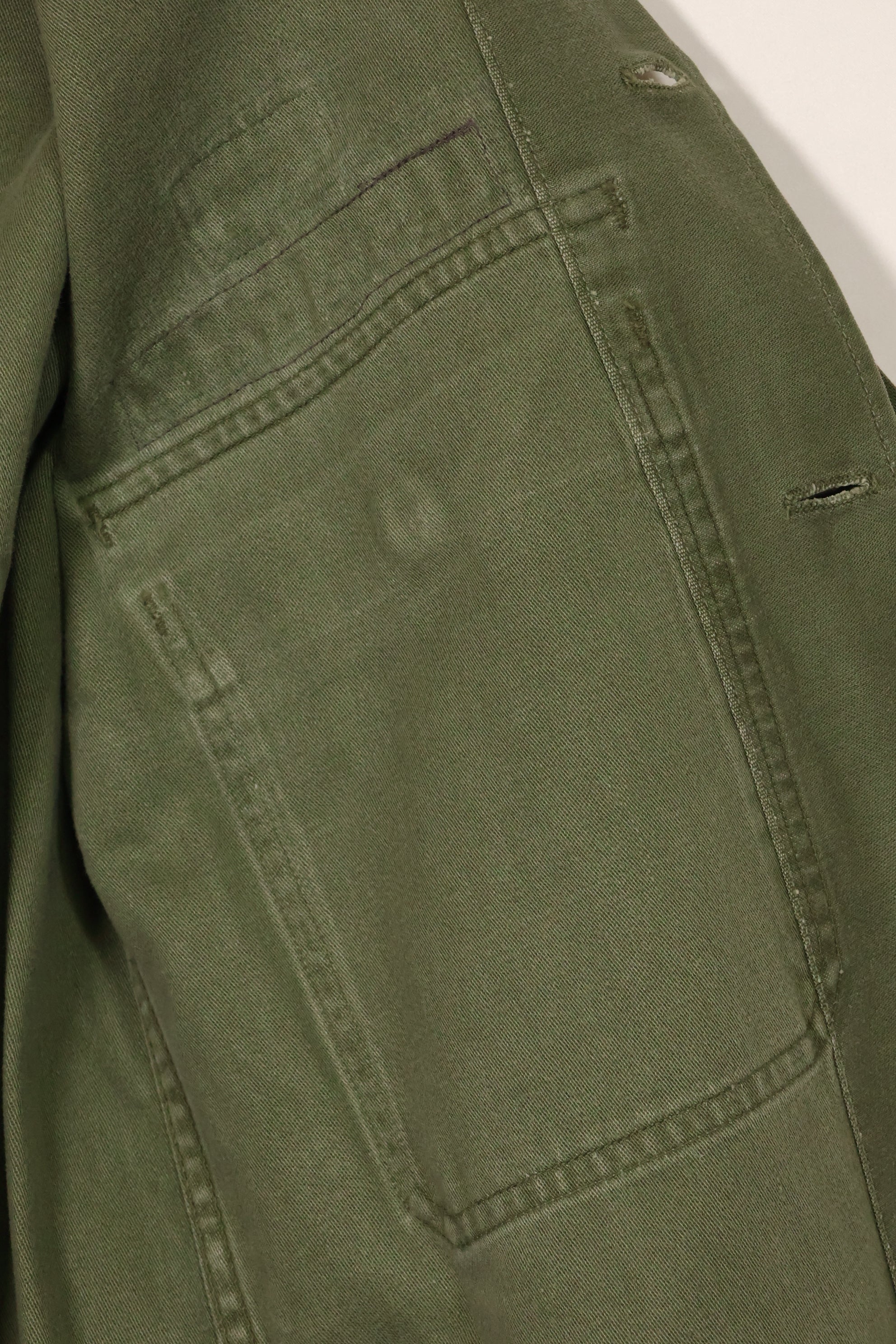 1960年代　元グリーンベレー兵士放出　OG-107　ユーティリティシャツ　初付け　パッチ付き　中古品　C