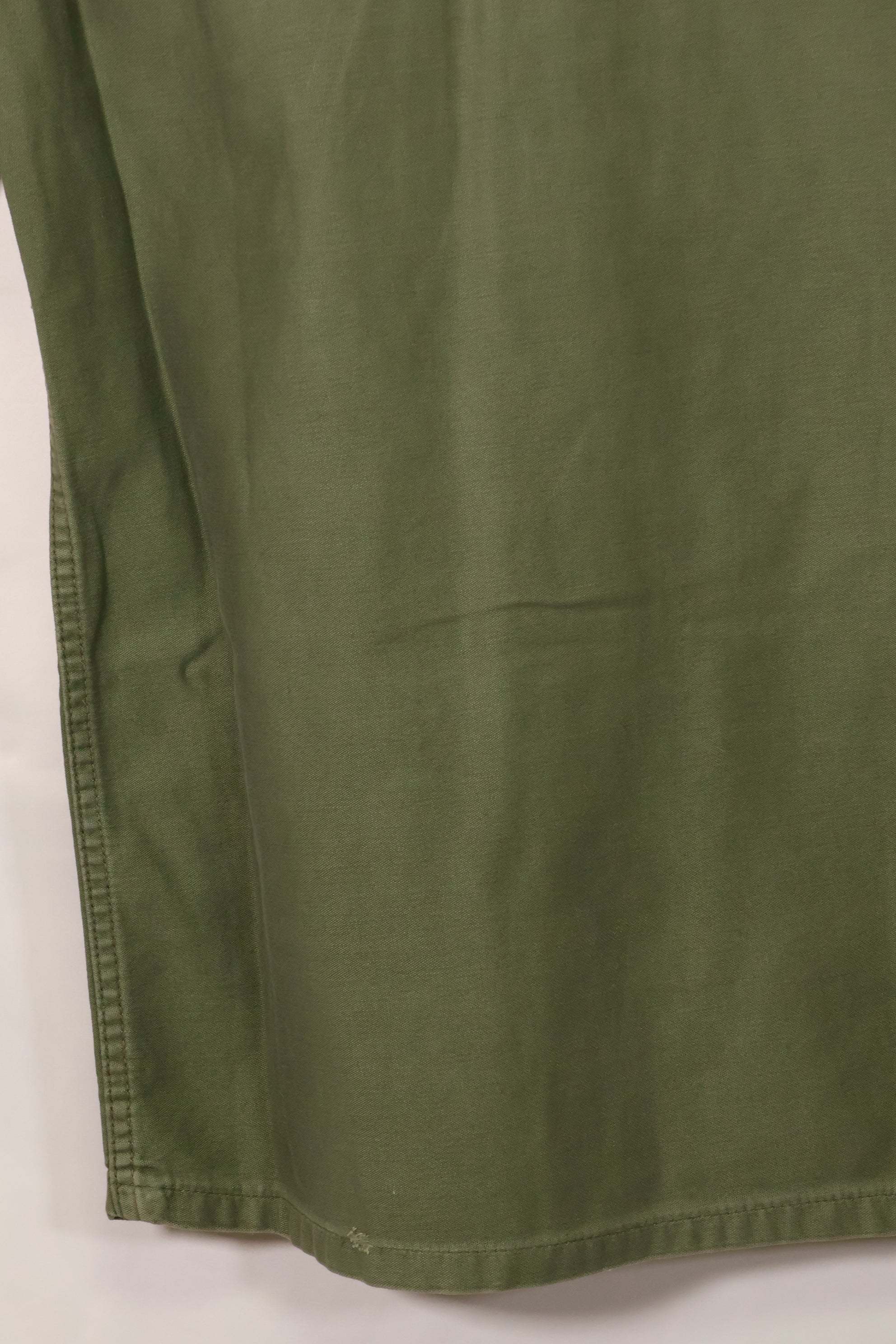 1960年代　元グリーンベレー兵士放出　OG-107　ユーティリティシャツ　初付け　パッチ付き　中古品　C