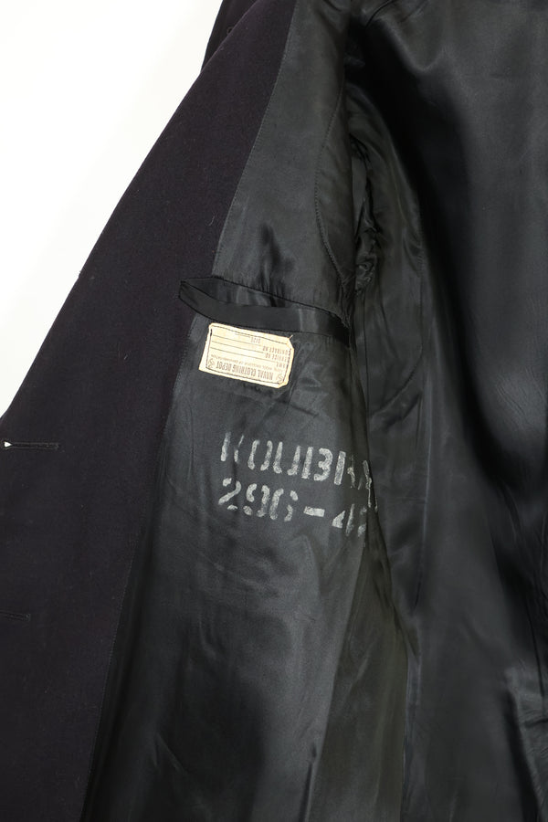 1950年代美国海军呢子大衣，二手，略有虫蛀痕迹