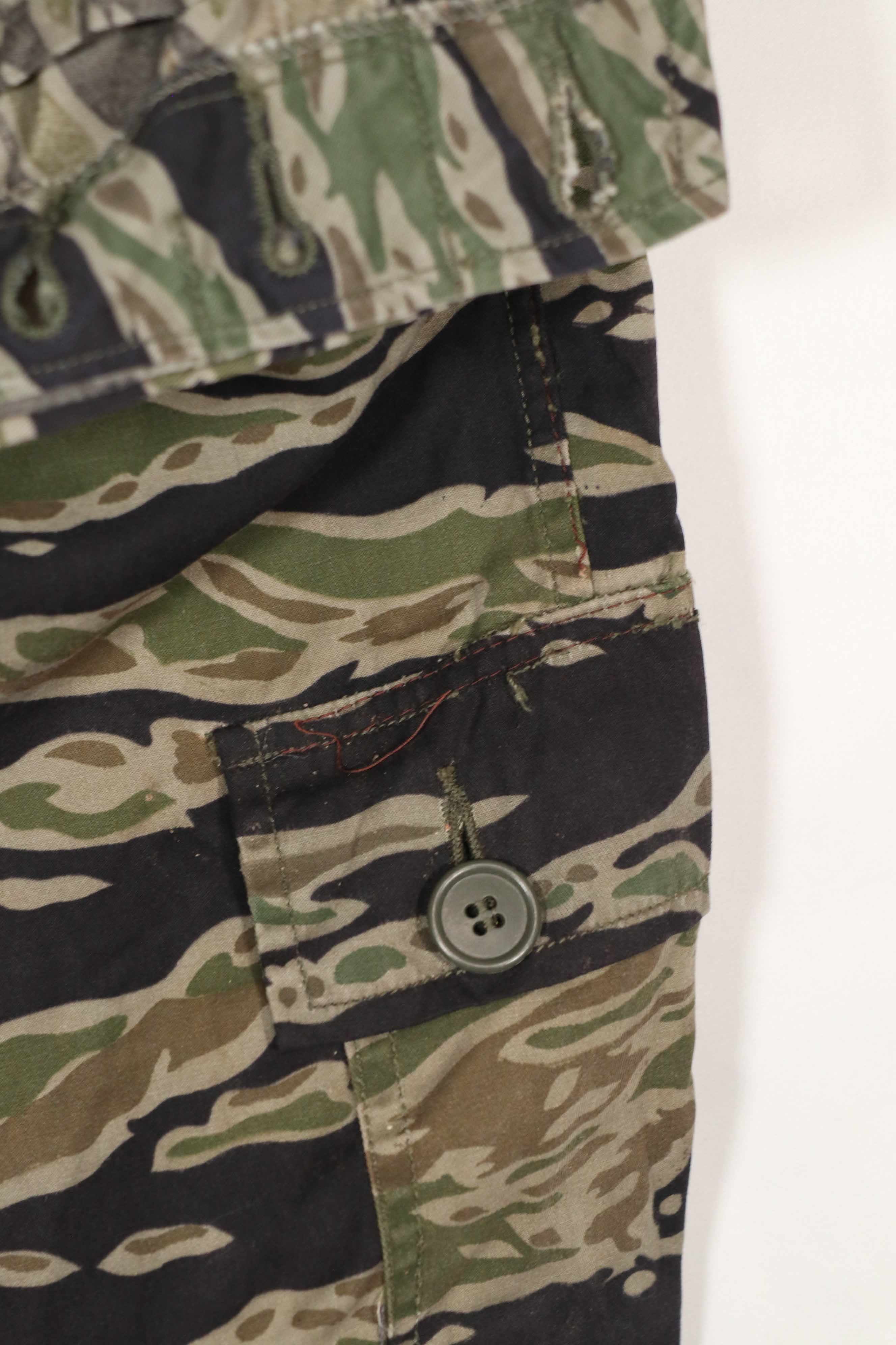 実物　レイトウォーパターン　タイガーストライプ　パンツ　ライトウェイト生地　A-L　中古品