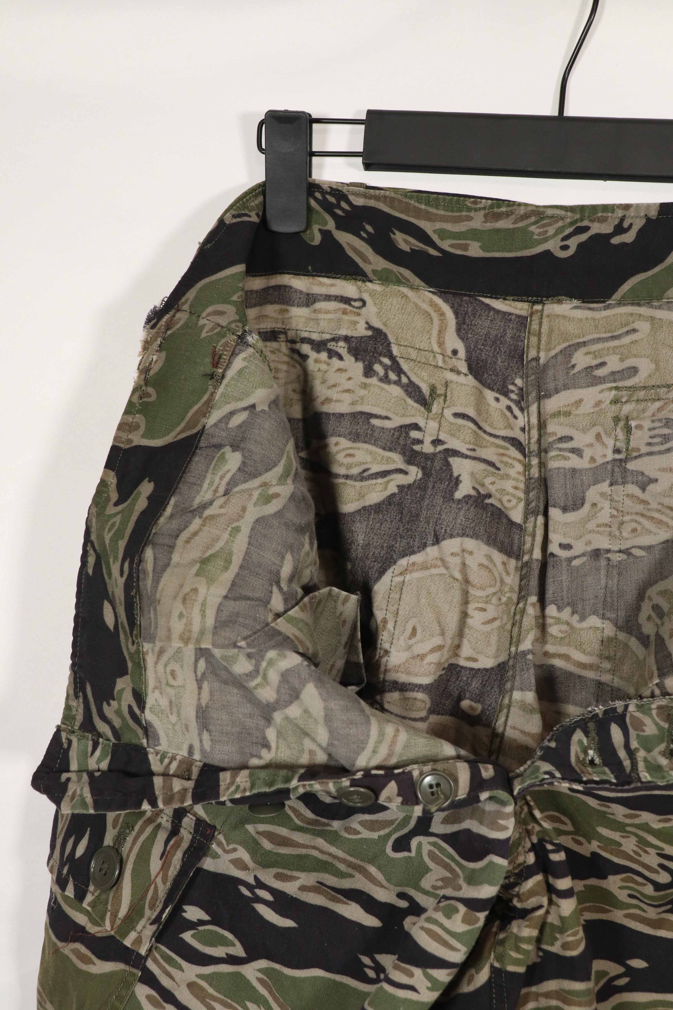 実物　レイトウォーパターン　タイガーストライプ　パンツ　ライトウェイト生地　A-L　中古品