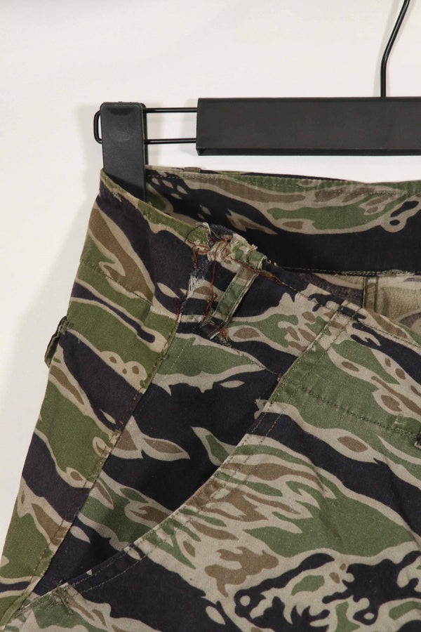 実物　レイトウォーパターン　タイガーストライプ　パンツ　ライトウェイト生地　A-L　中古品