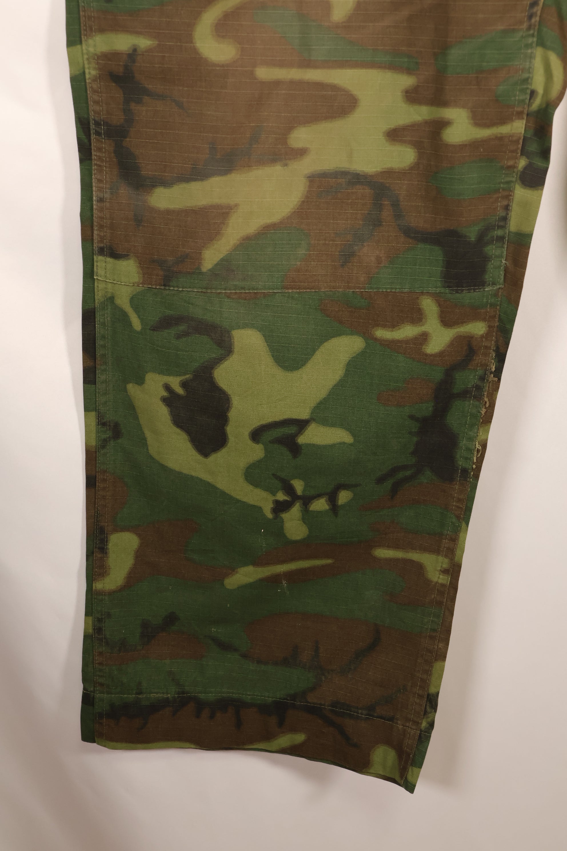 Late 1960s; Estimated size 36–38; ERDL Green Leaf Camo; OG-107 pant cut; utility pants; used
